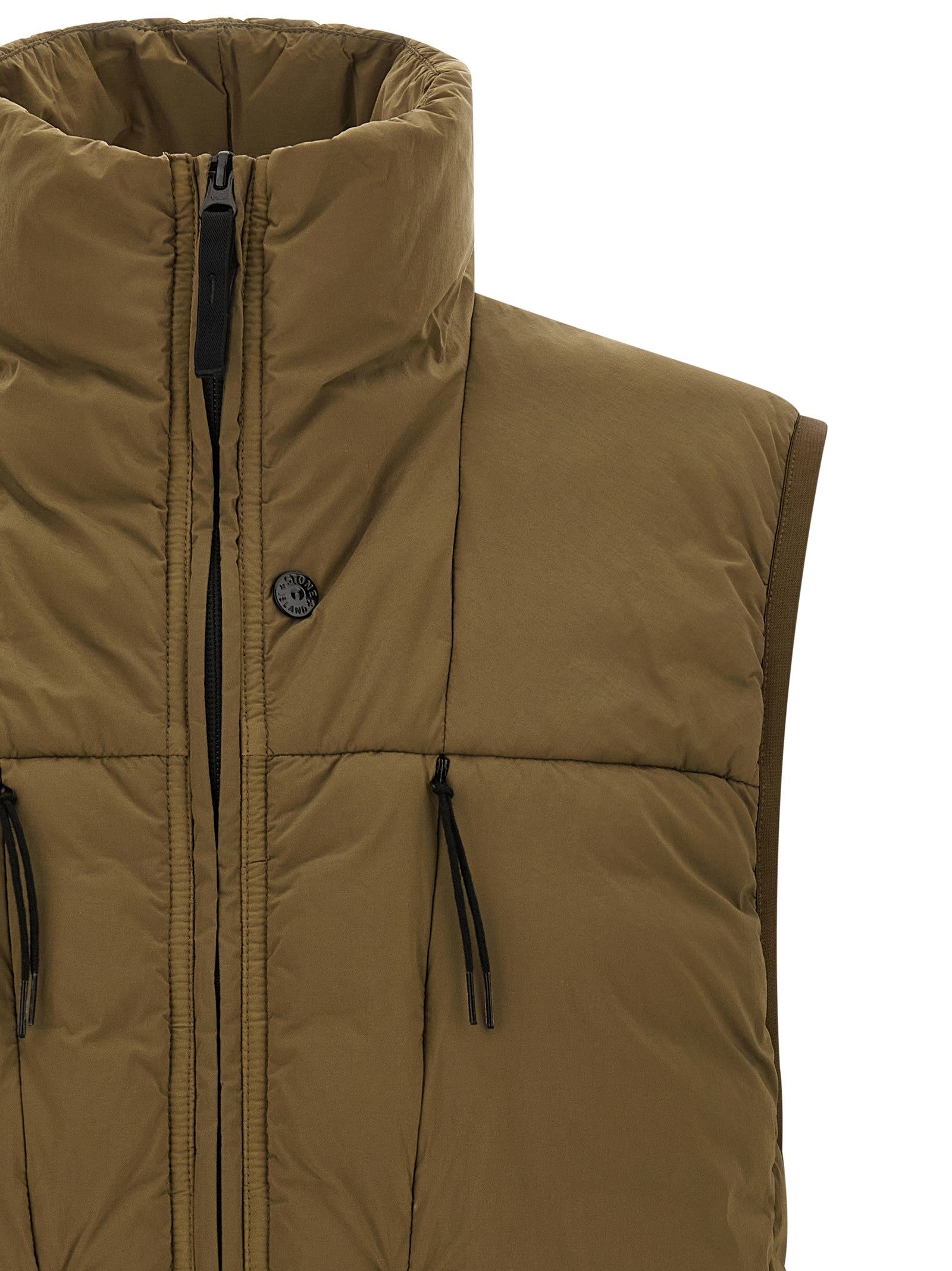 Stone Island - 'G100007' vest g100007-vest_9467a7bc-b977-4279-923f-0deaca7c1d8d
