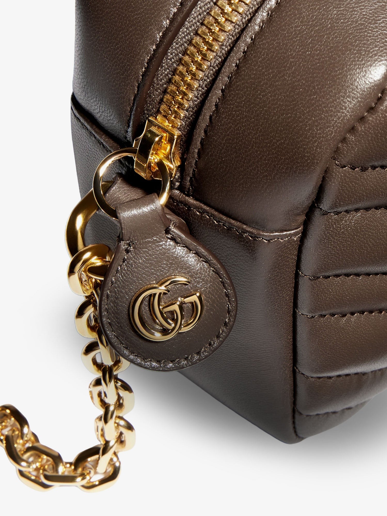 Gucci Gucci - GG Marmont Camera bag leather crossbody bag with chevron stitching