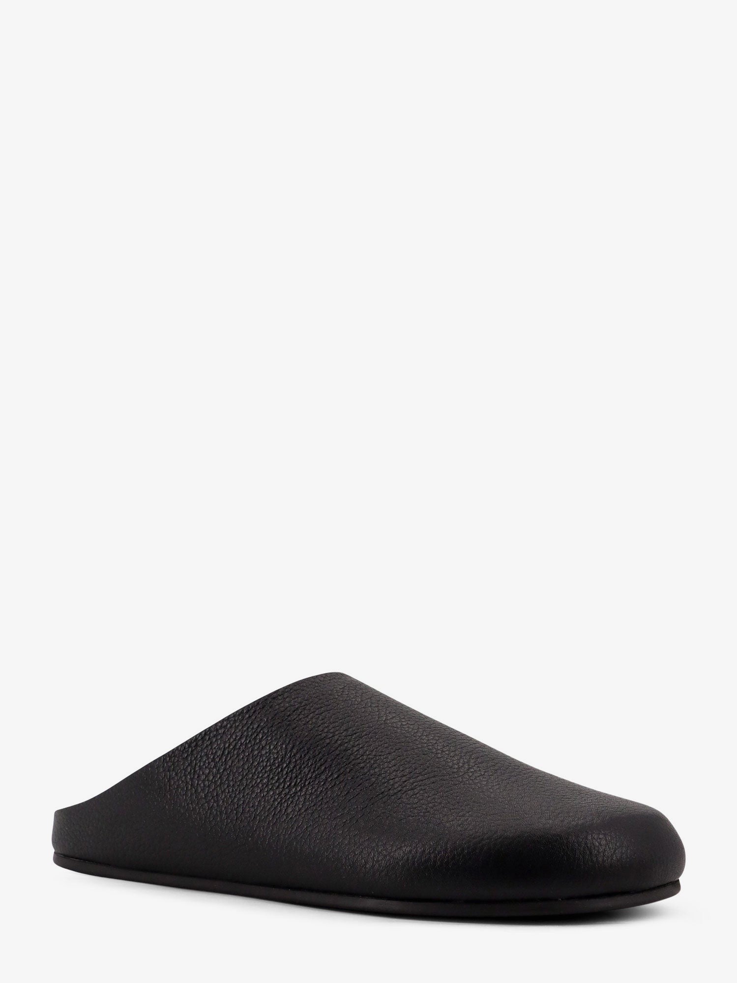 Hammered leather sandals