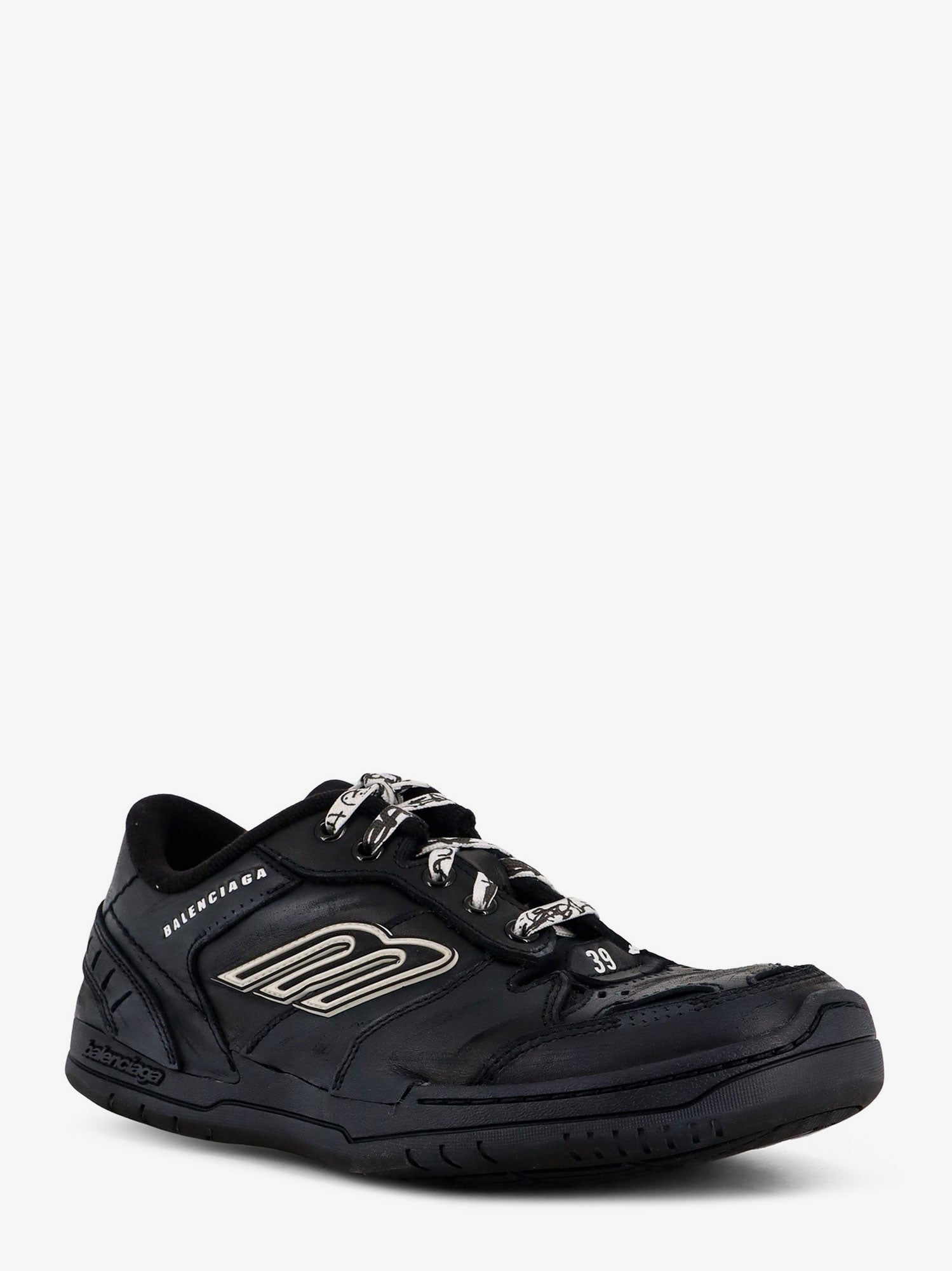 Balenciaga Balenciaga - Hamptons Worn-Out low-top leather sneakers