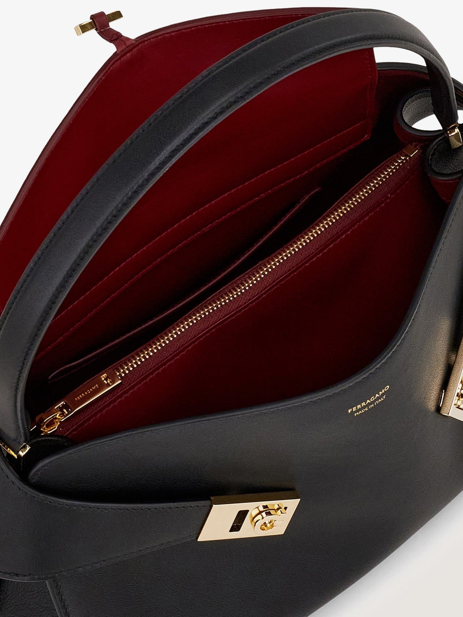 Ferragamo - Hug Soft M leather shoulder bag