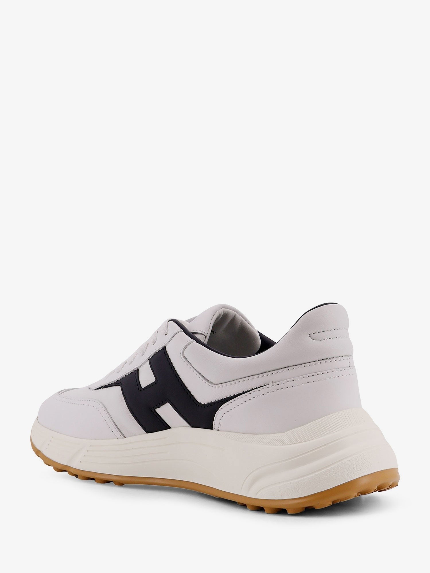 Hyperlight leather sneakers