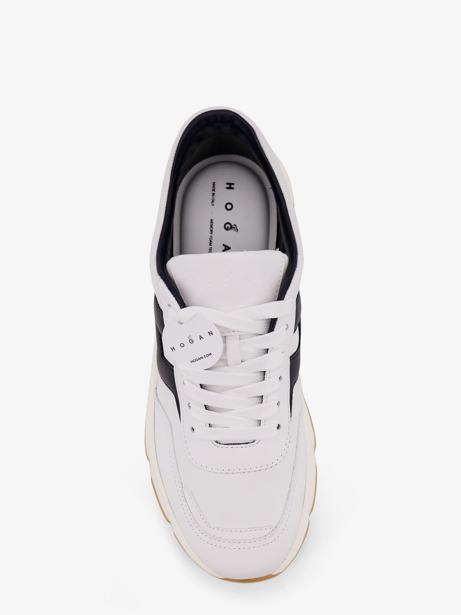 Hyperlight leather sneakers