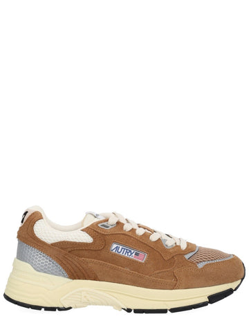Autry - "HYPERWAY" SNEAKER hyperway-sneaker_bb4ba9f9-ecc5-48d6-8a41-04073f5e6c03