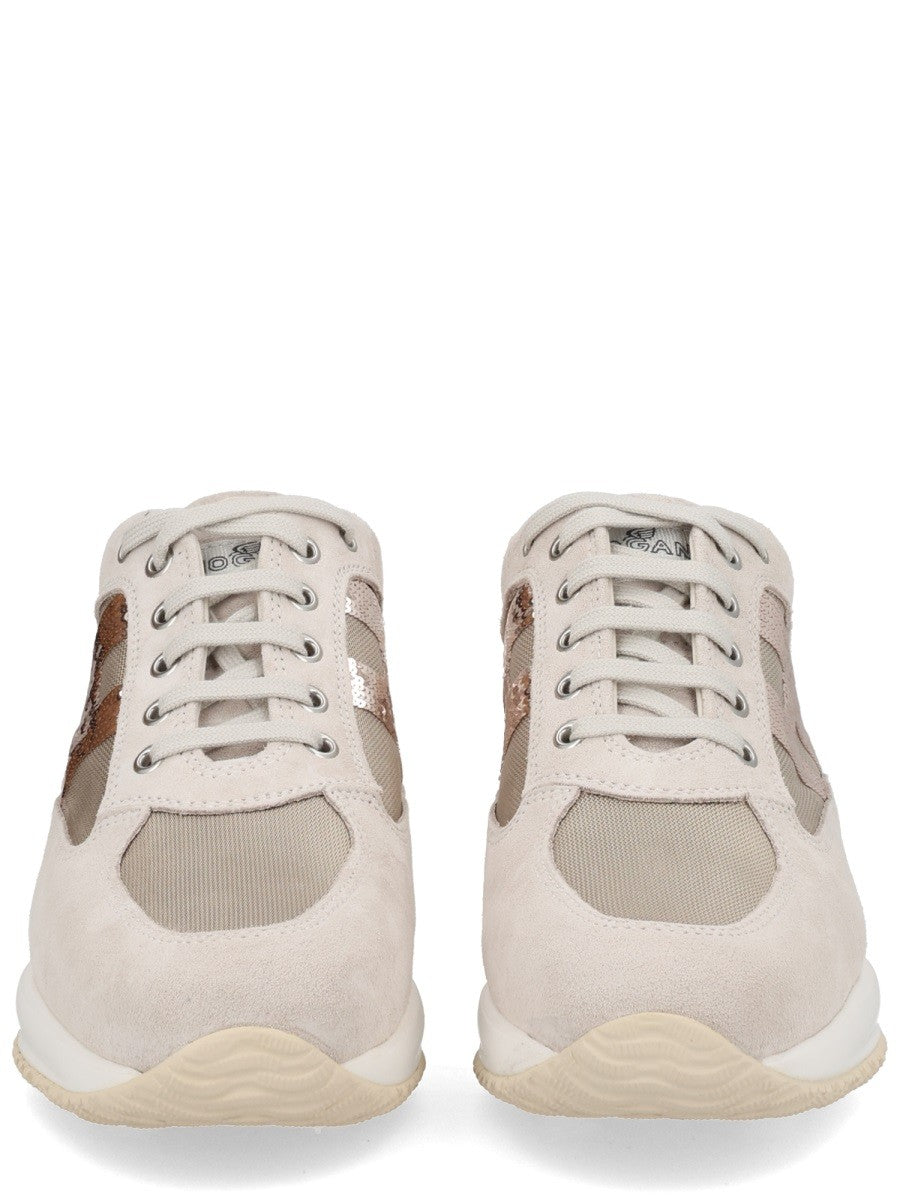 "INTERACTIVE" SNEAKER