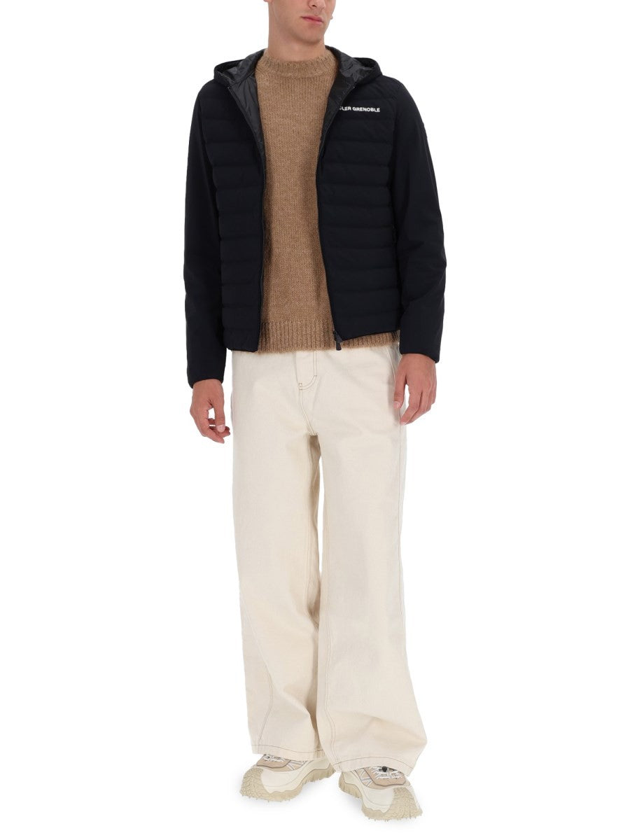 JACKET WITH ZIPPER AND HOOD