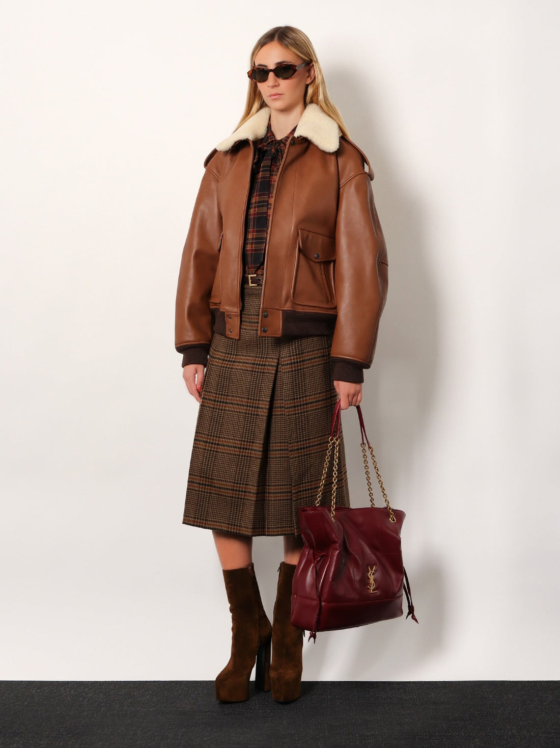 Jamie leather shoulder bag with Carré Rive Gauche stitching