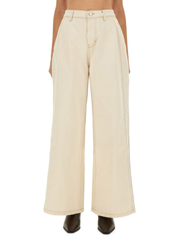 "SUPER WIDE FIT" JEANS