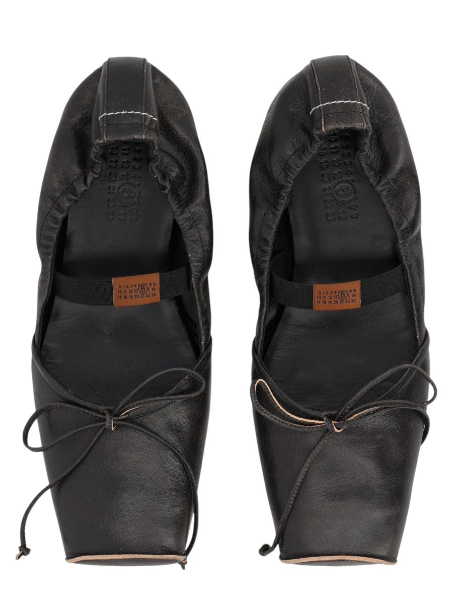 MM6 MAISON MARGIELA - BALLERINA IN PELLE CON PUNTA SQUADRATA klosmo-mm6-maison-margiela-black-leather-square-toe-ballerinas_ab908e50-6770-4280-bed0-f938d6b6f999