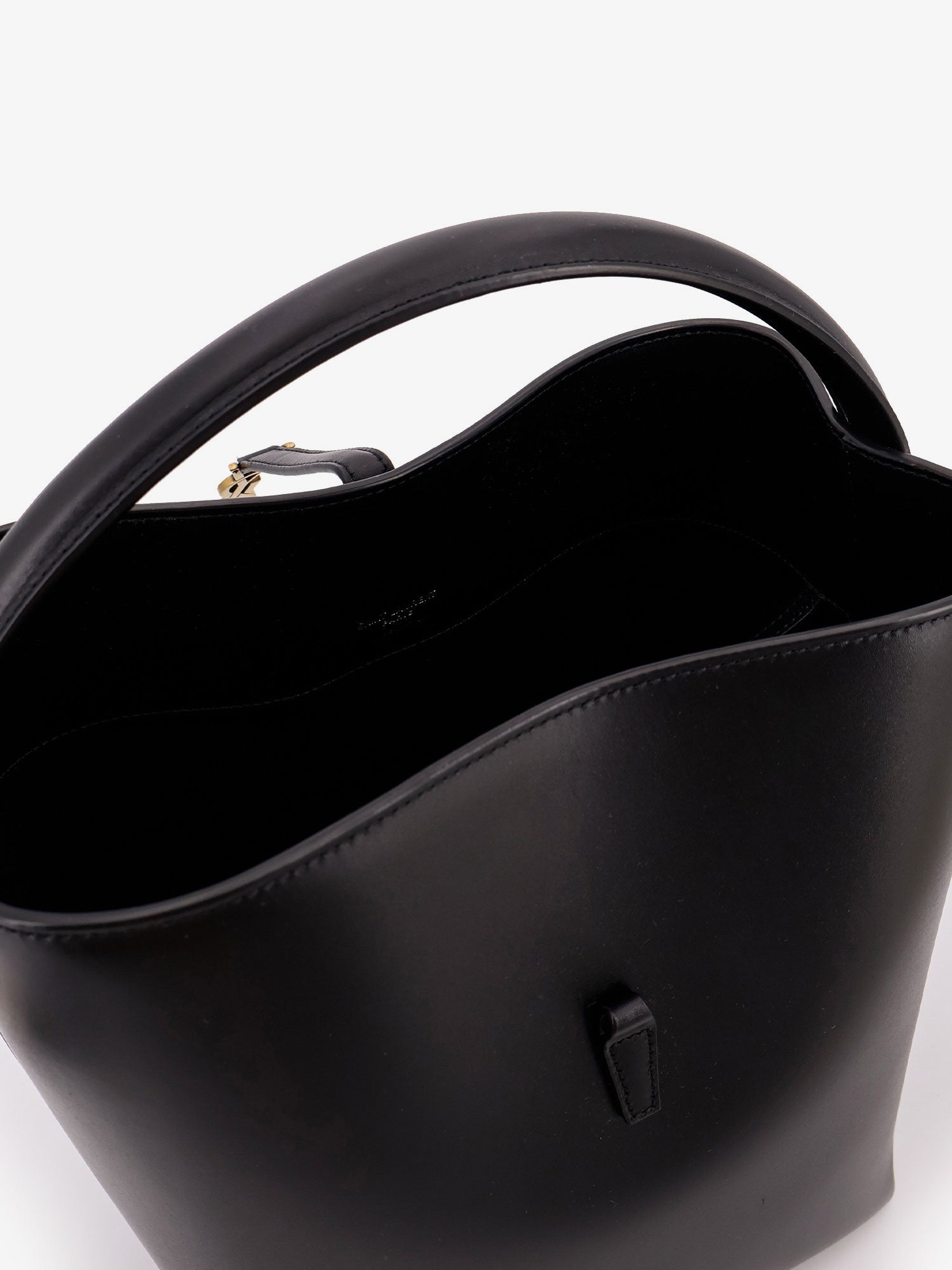 Le 37 leather shoulder bag