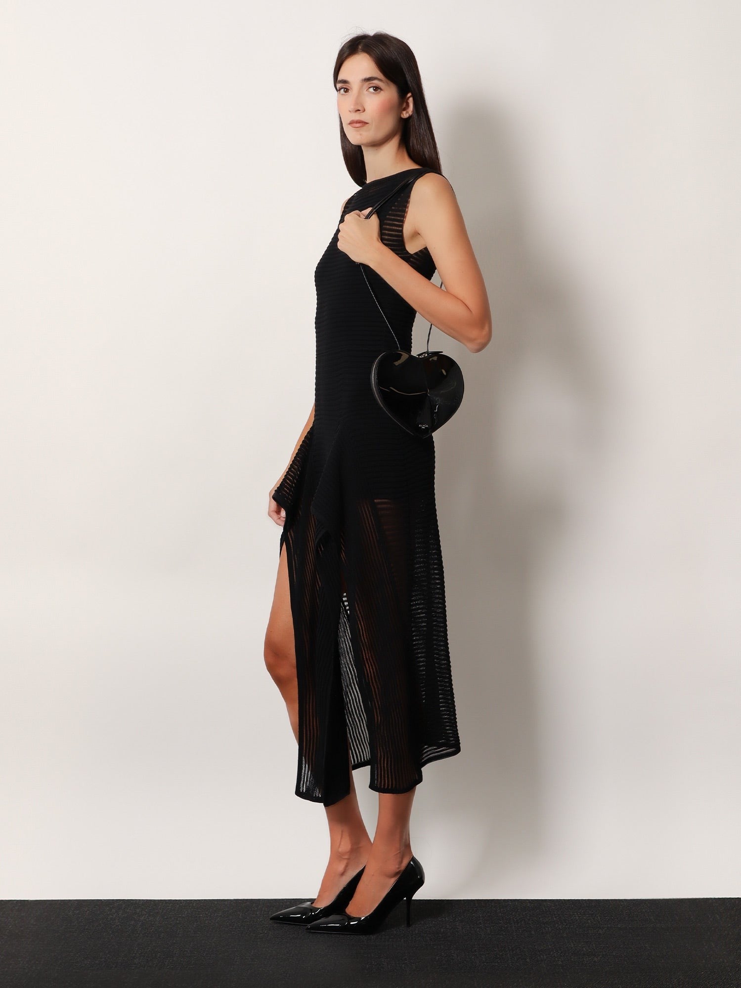 ALAIA - Le Coeur patent leather crossbody bag
