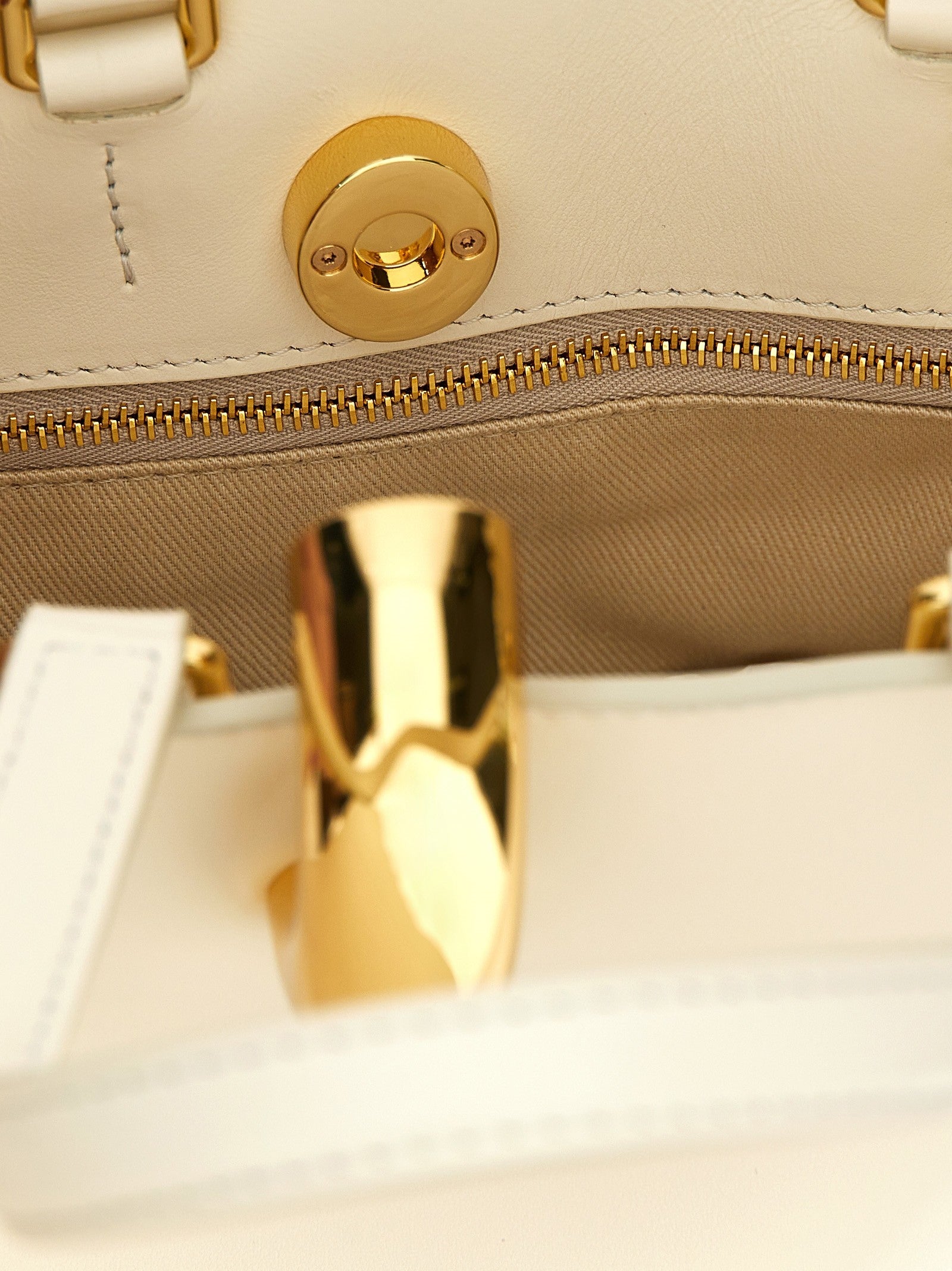 JACQUEMUS - 'Le Petit Bambola' mini handbag