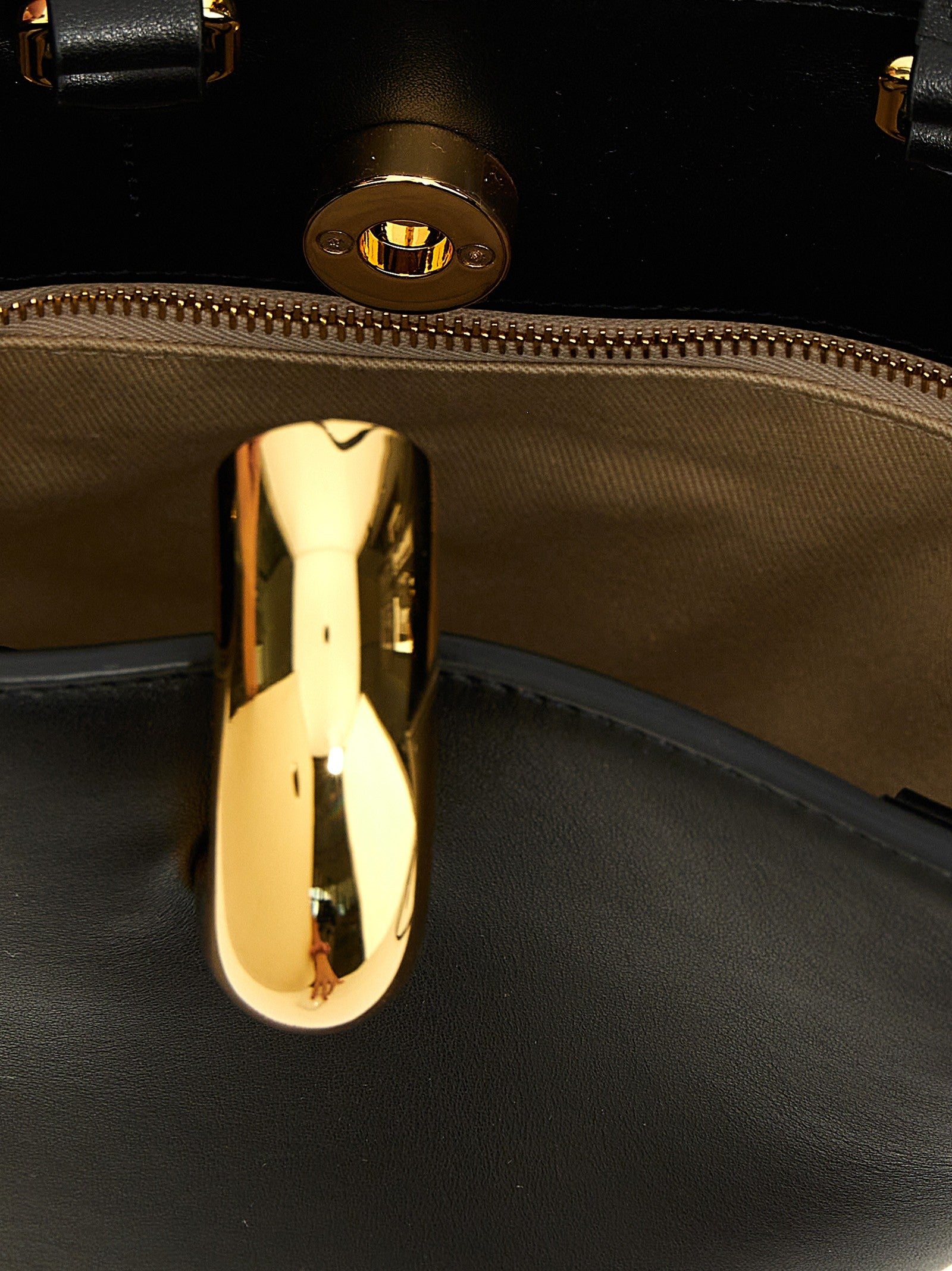 JACQUEMUS - 'Le Petit Bambola' mini handbag