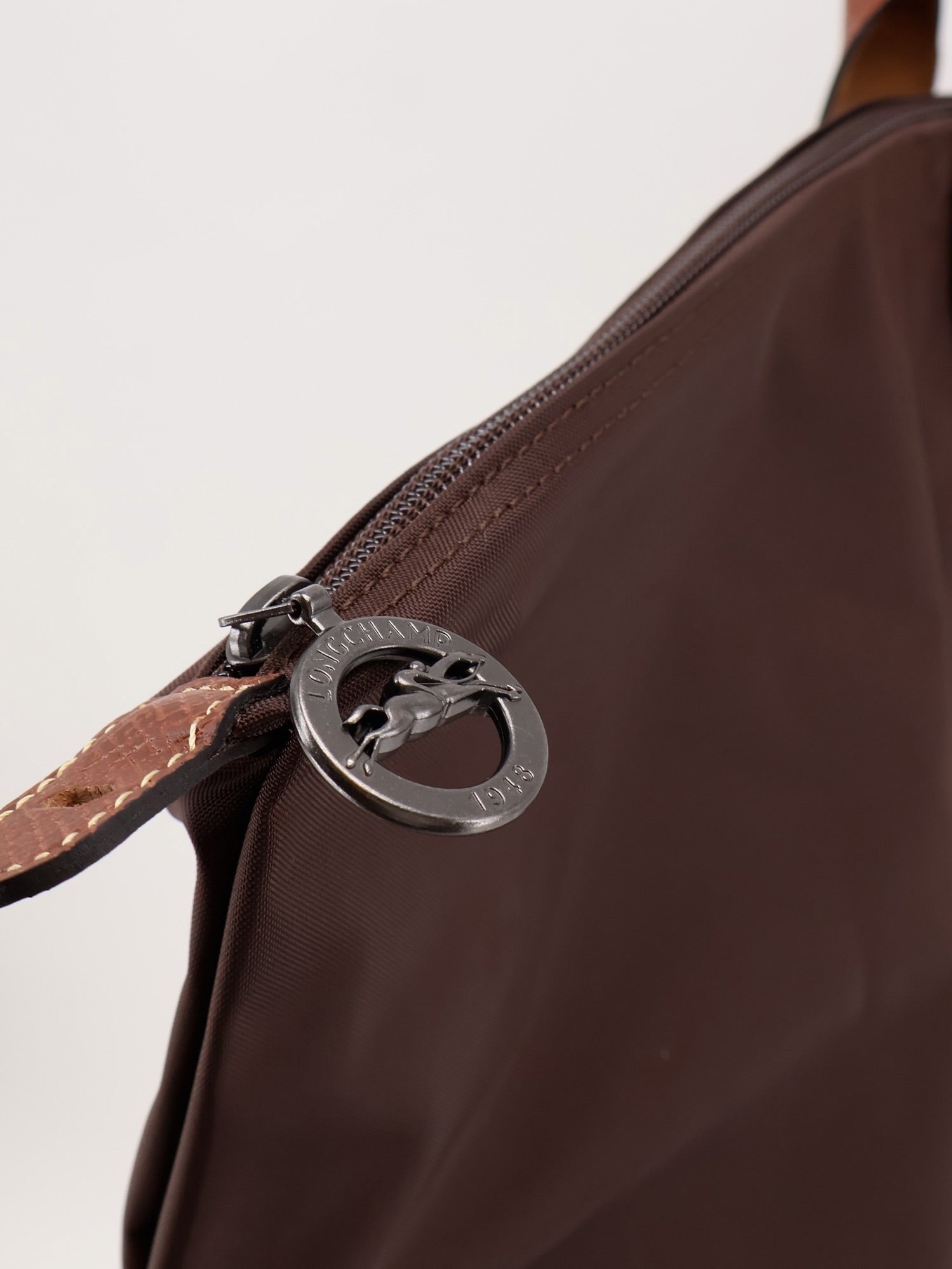 LONGCHAMP PARIS - Le Pliage nylon handbag le-pliage-nylon-handbag_a3b9ddd1-98e9-4f01-b7f4-16c184be5e0e