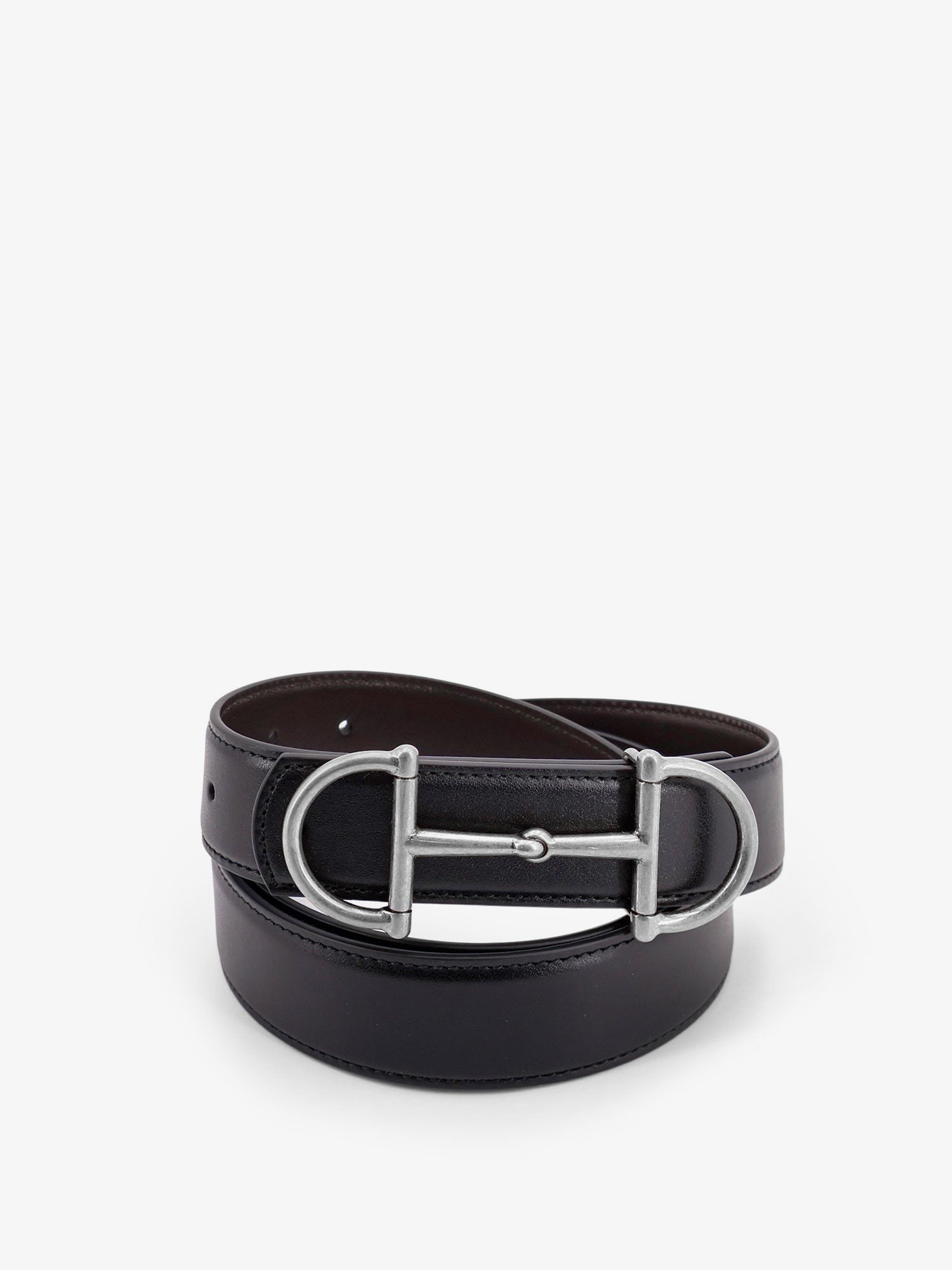 Leather belt with metal Horsebit buckle