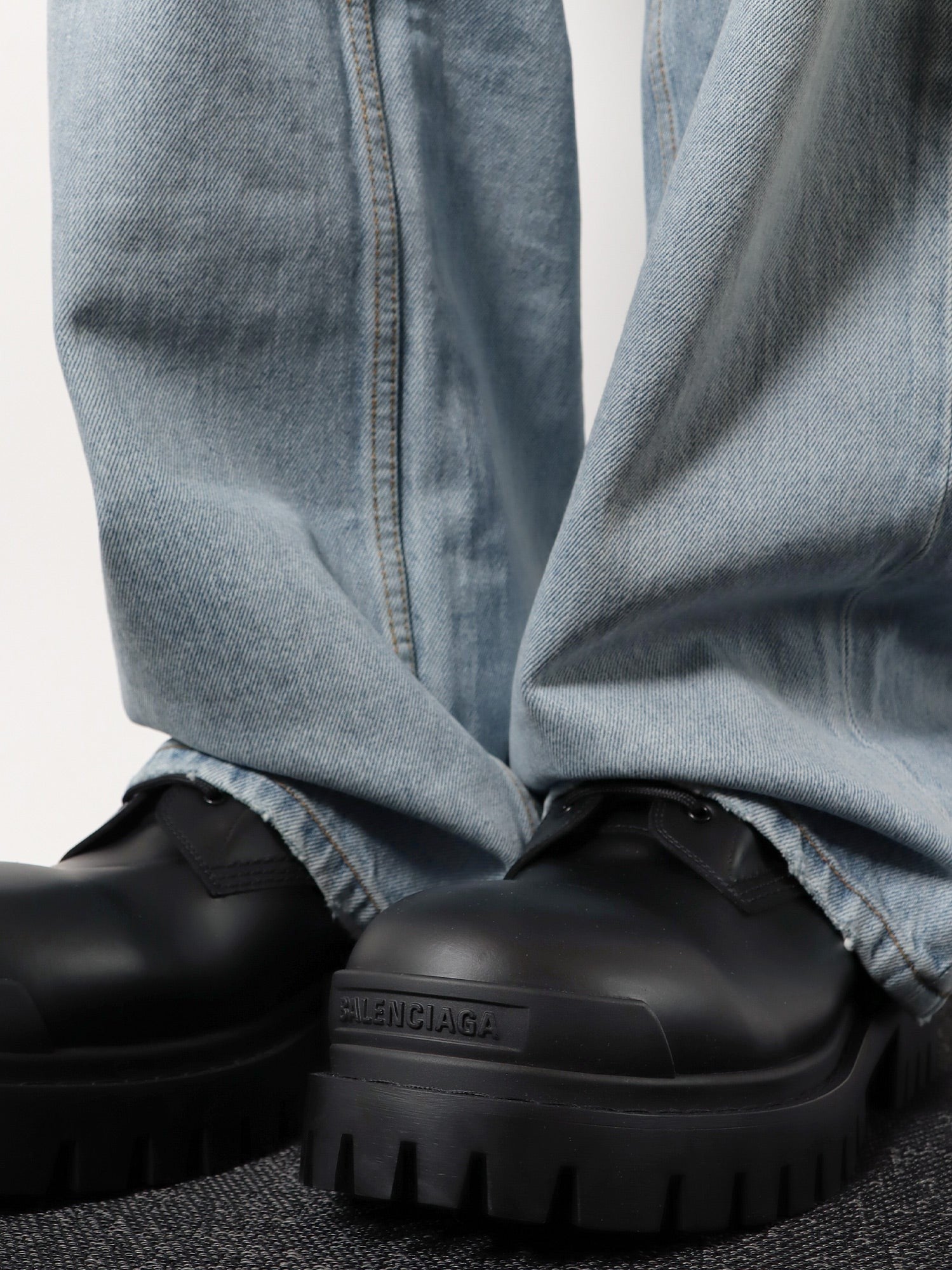 Balenciaga Balenciaga - Leather boots with maxi rubber sole