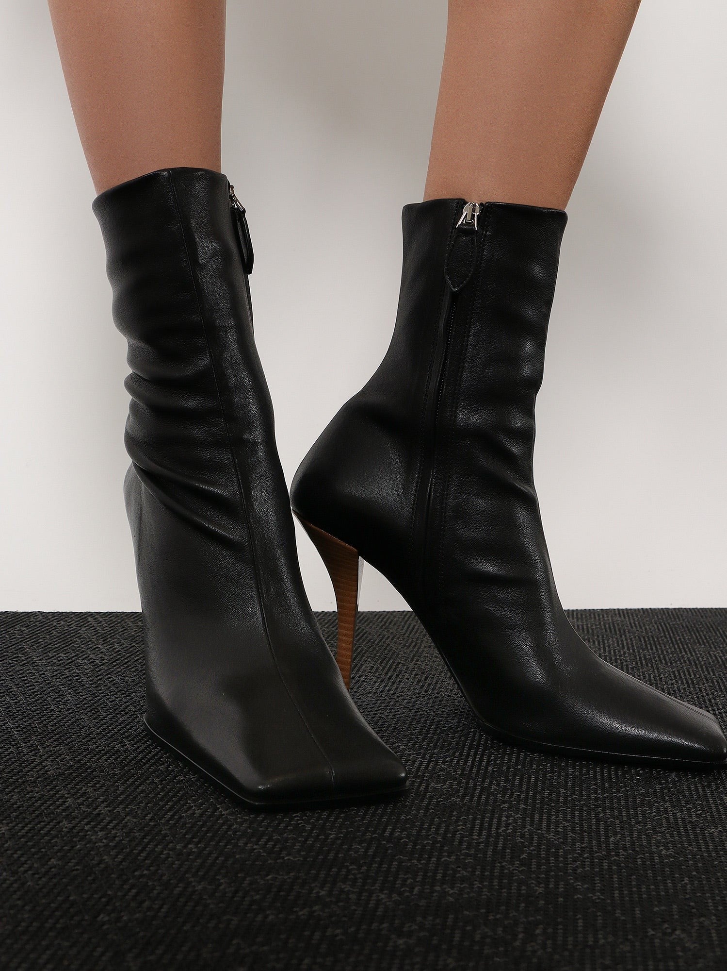 ALAIA - Leather boots