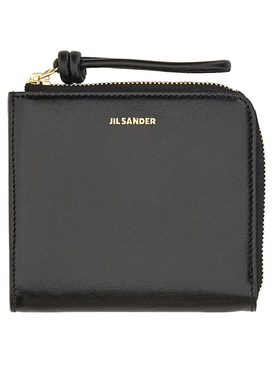 LEATHER CARD HOLDER leather-card-holder_bb2bb3e9-3851-49ba-9839-c9aa5f2c6ac1