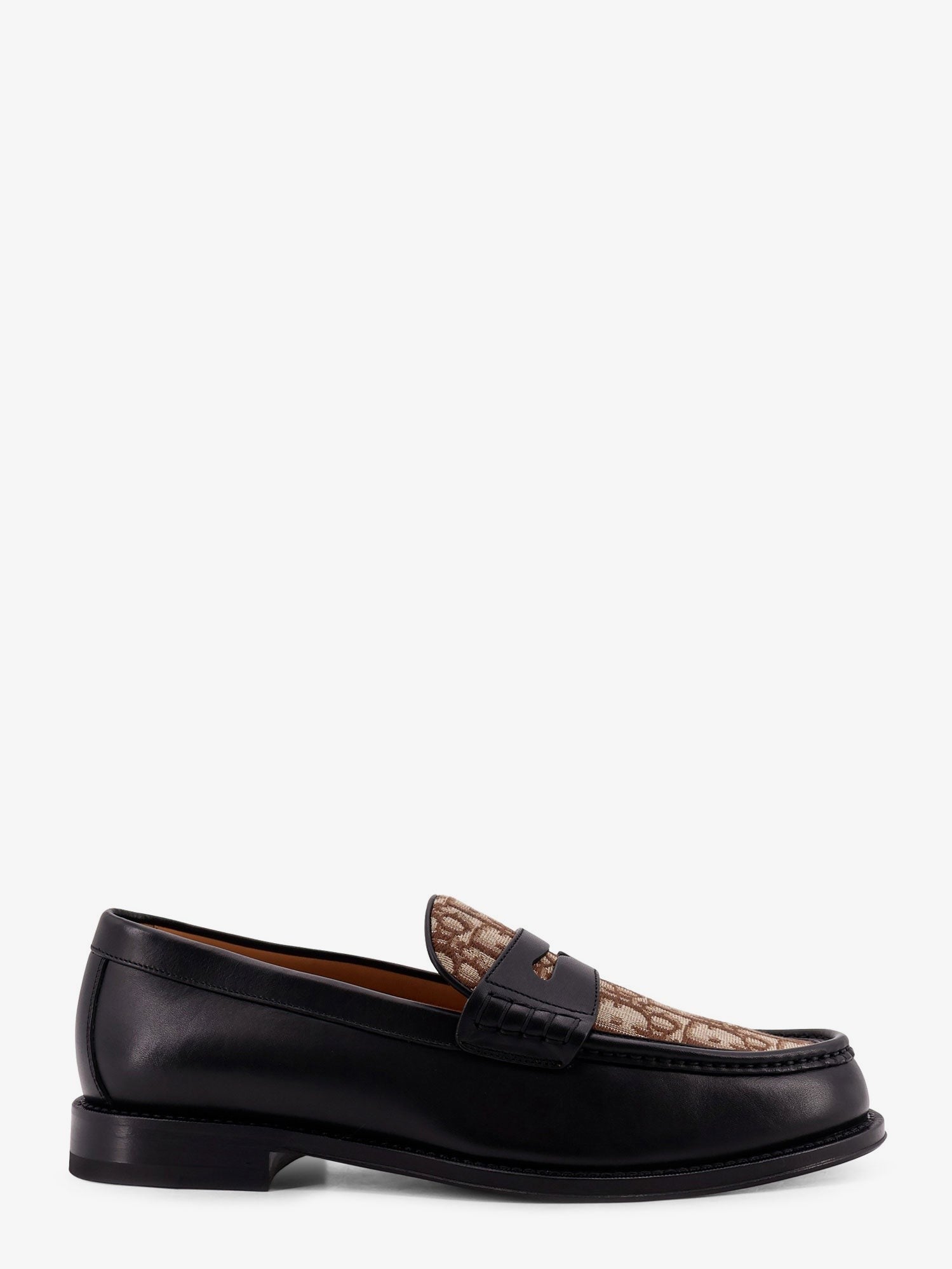 Dior - Leather loafers with Dior Oblique detail leather-loafers-with-dior-oblique-detail_4c55ada6-d838-4e10-9b36-584126ae8b6e