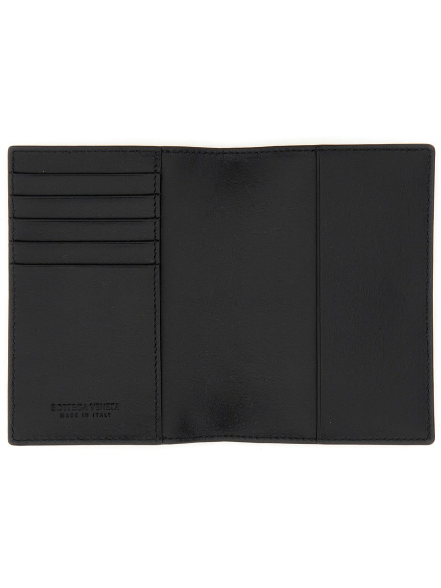 LEATHER PASSPORT HOLDER