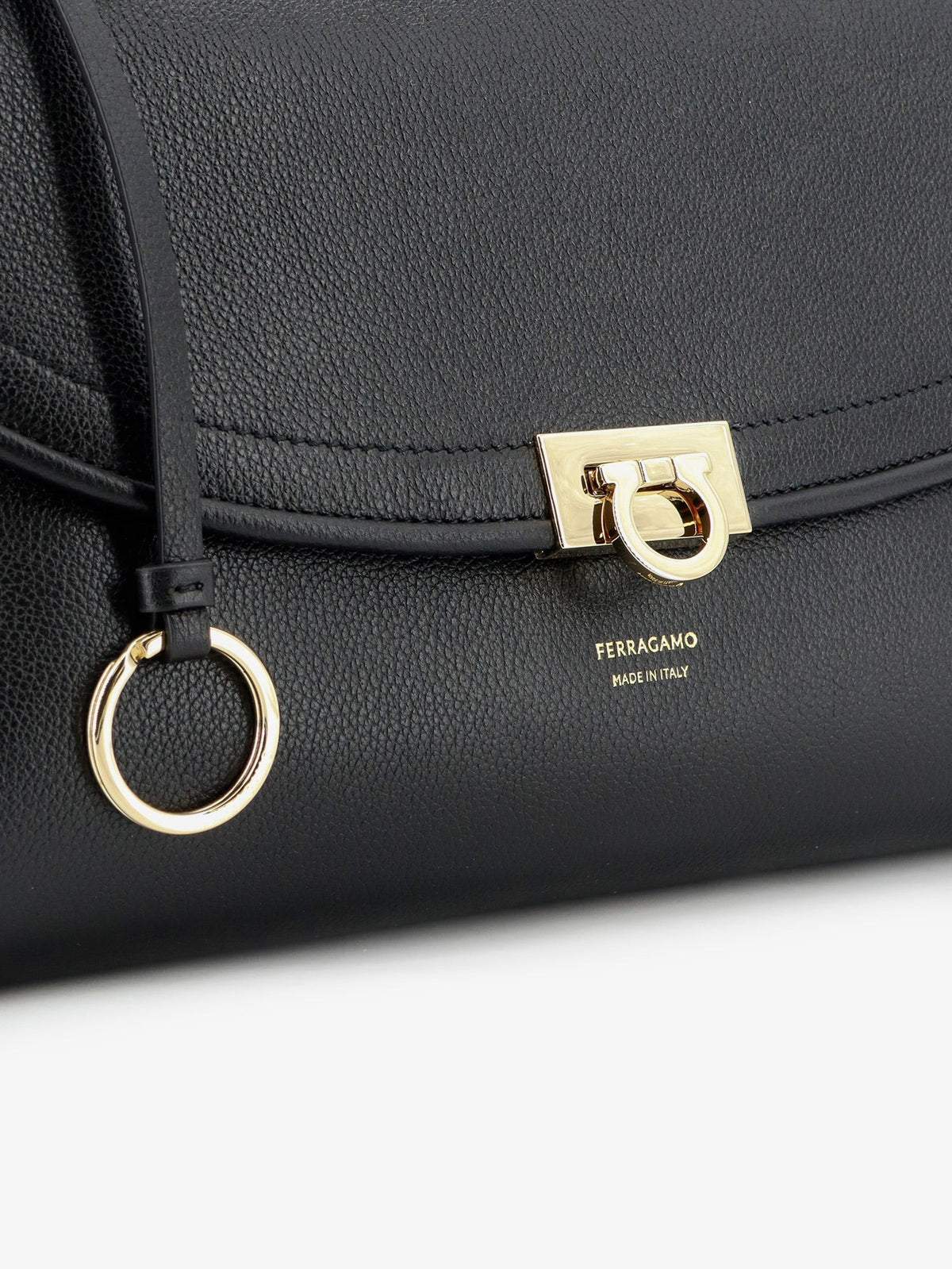 Ferragamo - Leather shoulder bag with Gancini detail
