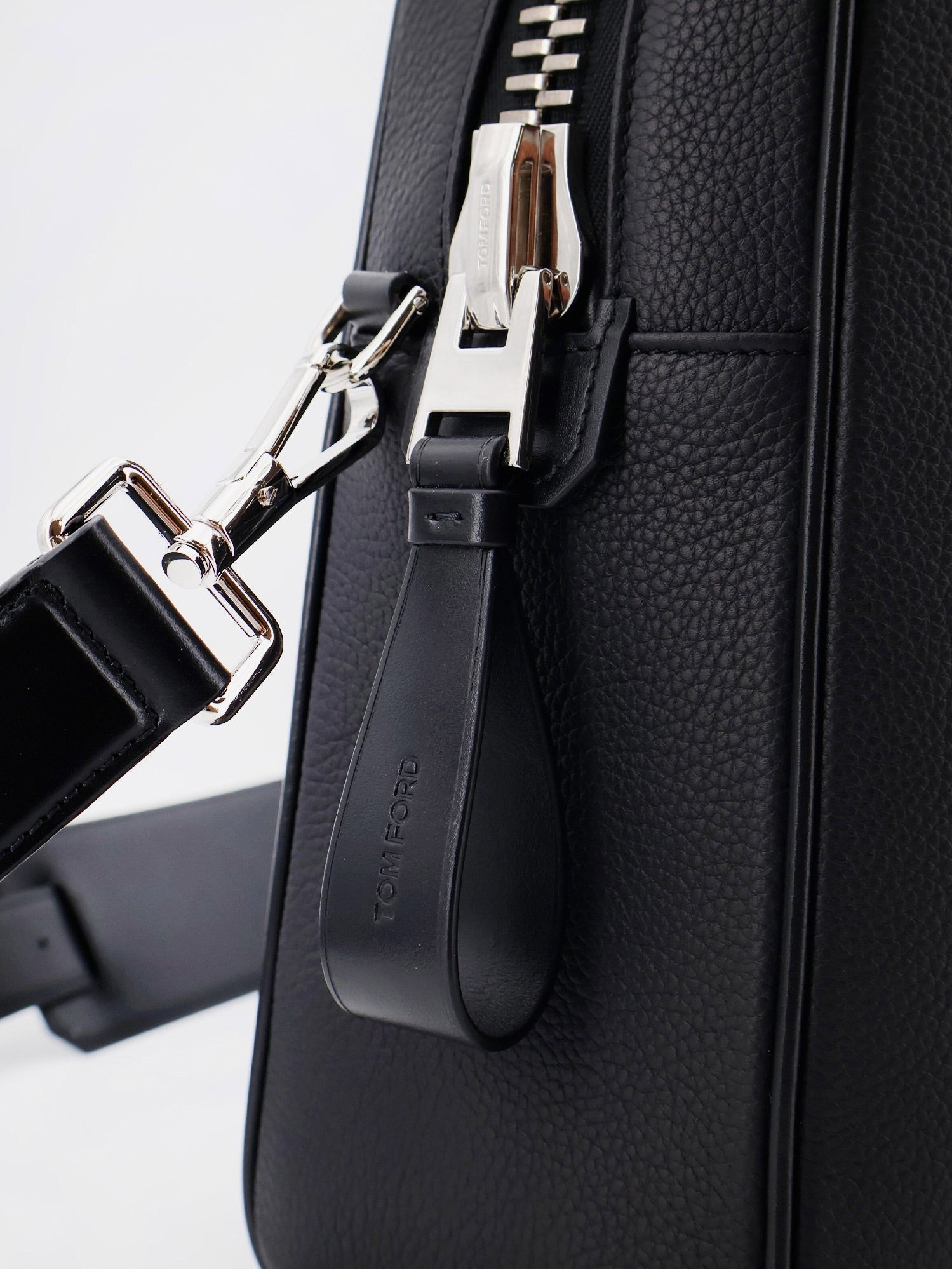 TOM FORD - Leather work bag leather-work-bag_e9528013-82e3-41a5-b616-67471b64ad38