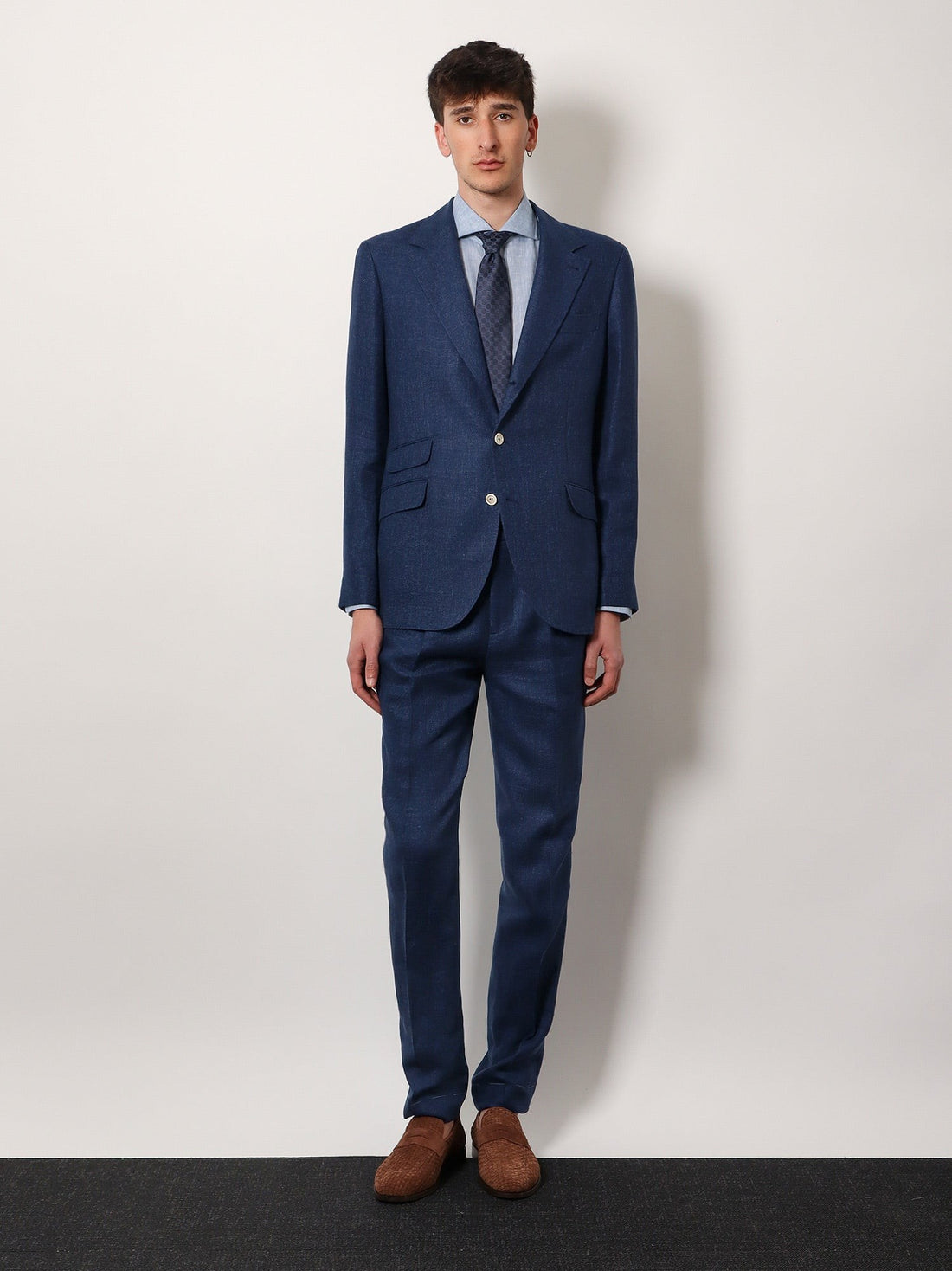 Linen, wool and silk suit