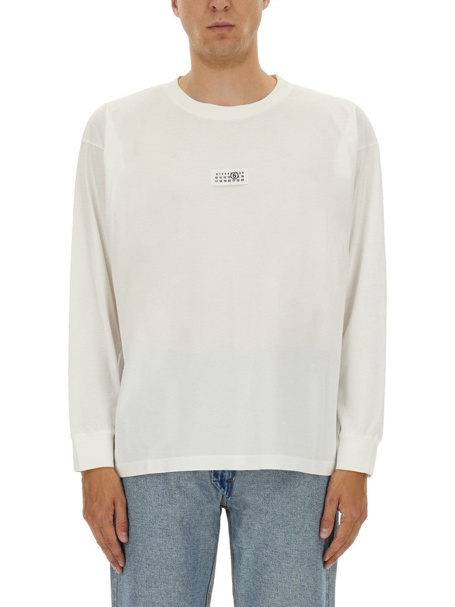 LONG-SLEEVED T-SHIRT