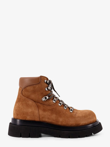 Lug Trekking suede ankle boot
