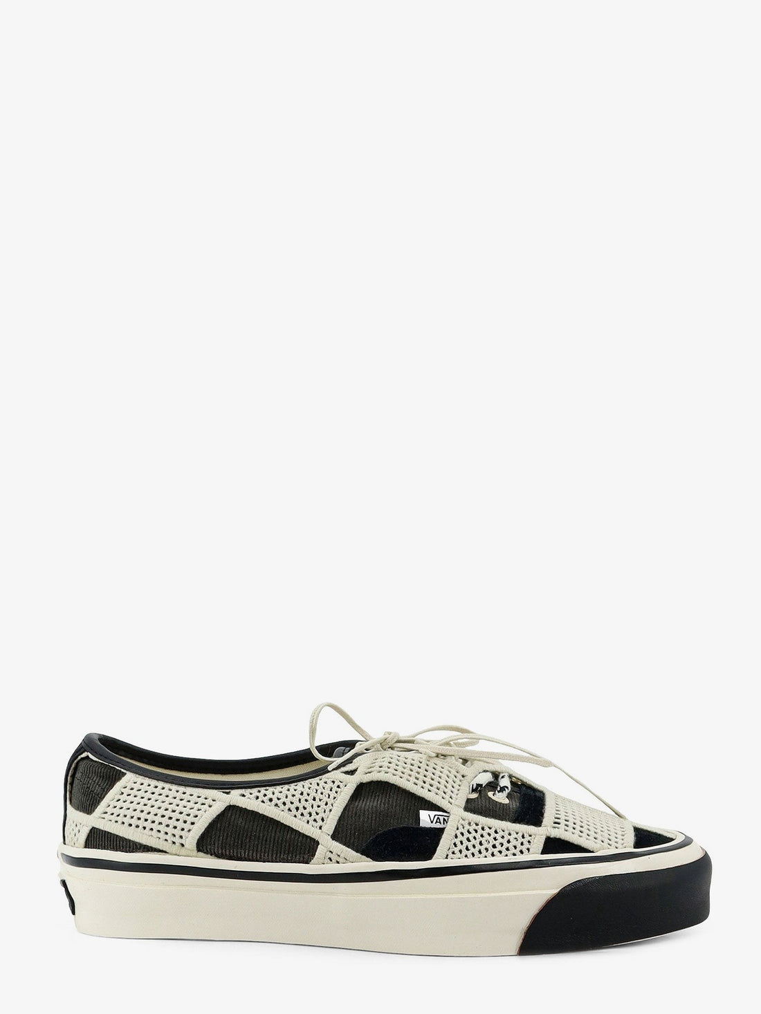 Vans Lx authentic 44 sneakers with Shell Knit motif
