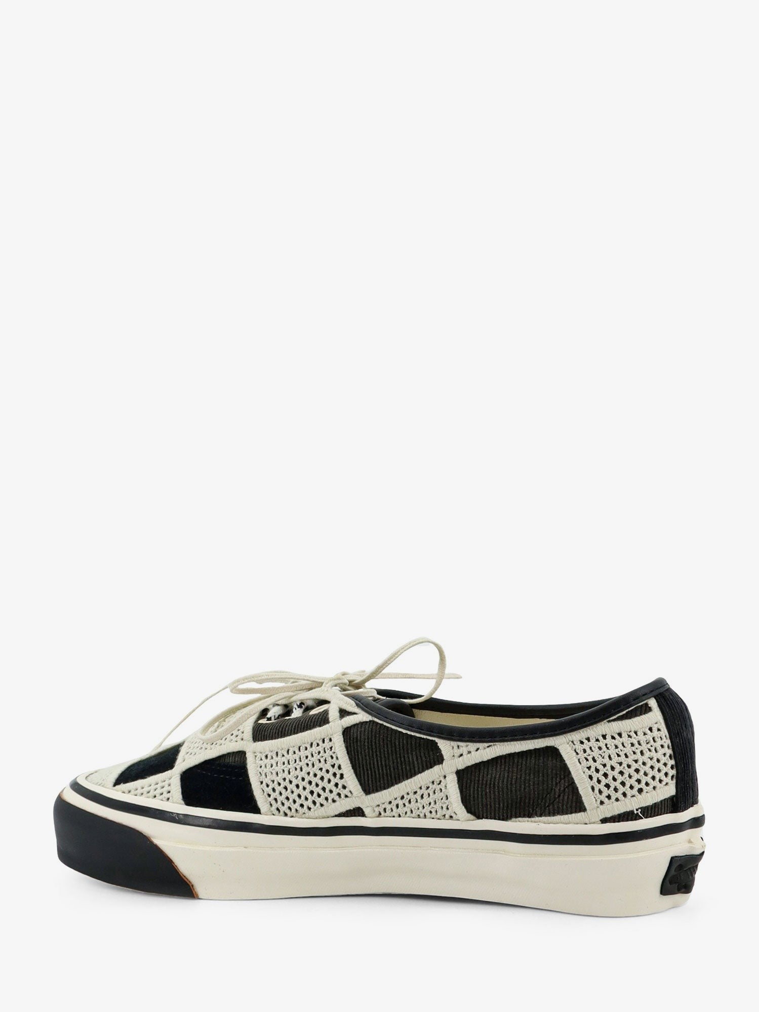 Vans - Lx authentic 44 sneakers with Shell Knit motif