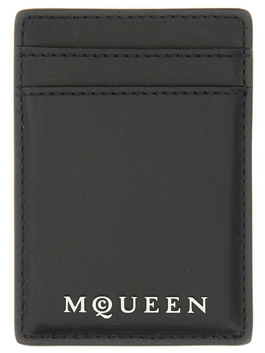 MAGNETIC CARD HOLDER WITH LOGO