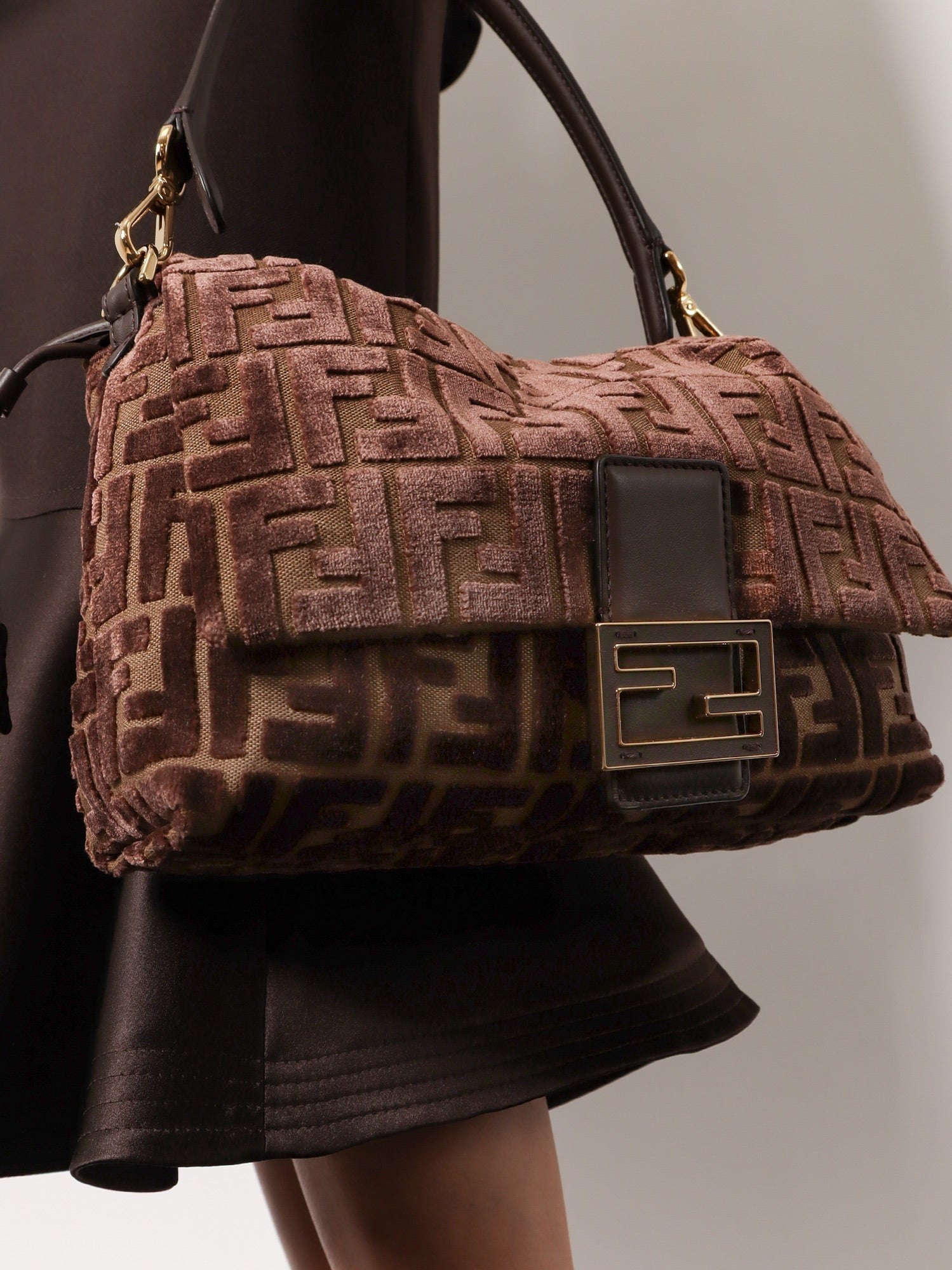 Mamma Baguette Medium FF velvet jacquard crossbody bag