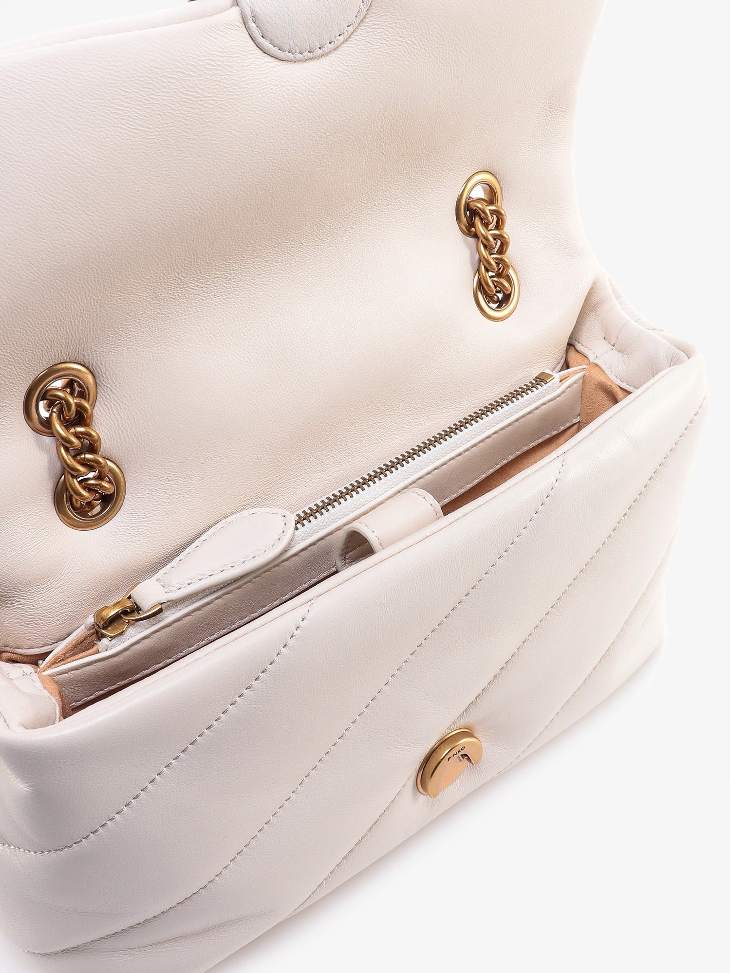 Matelassé leather shoulder bag with iconic love birds buckle