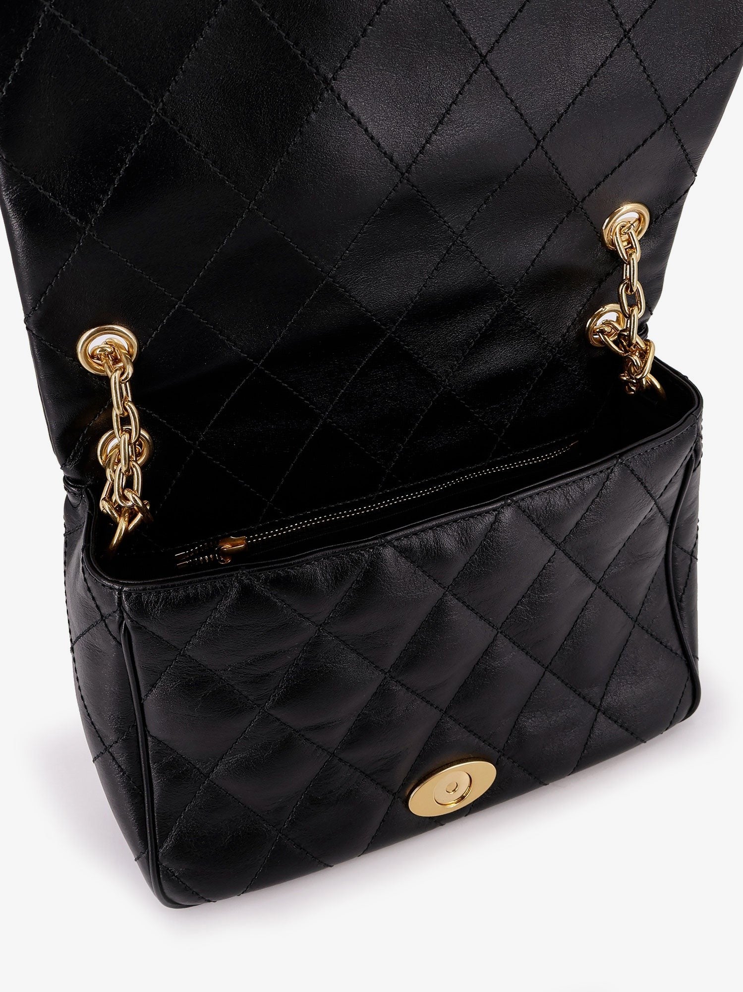 Matelassé leather shoulder bag