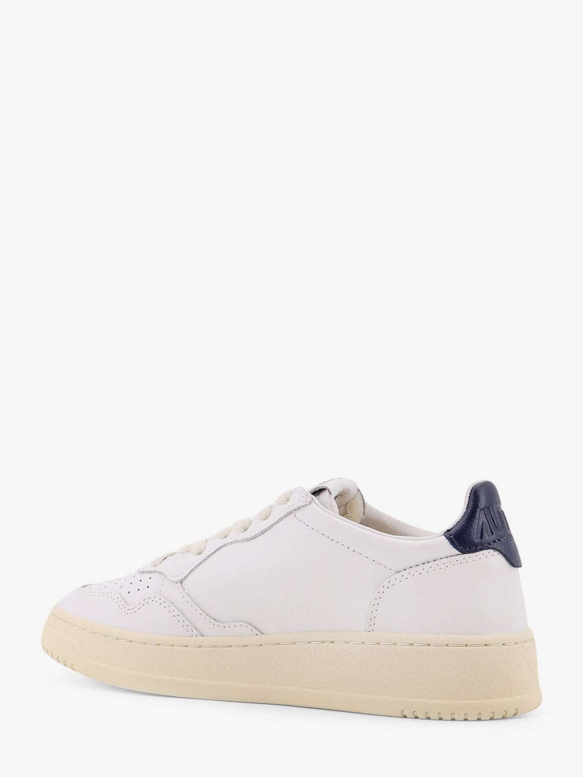 Autry - Medalist leather sneakers medalist-leather-sneakers_0dd46de3-baeb-4b55-b807-8883e55682fd