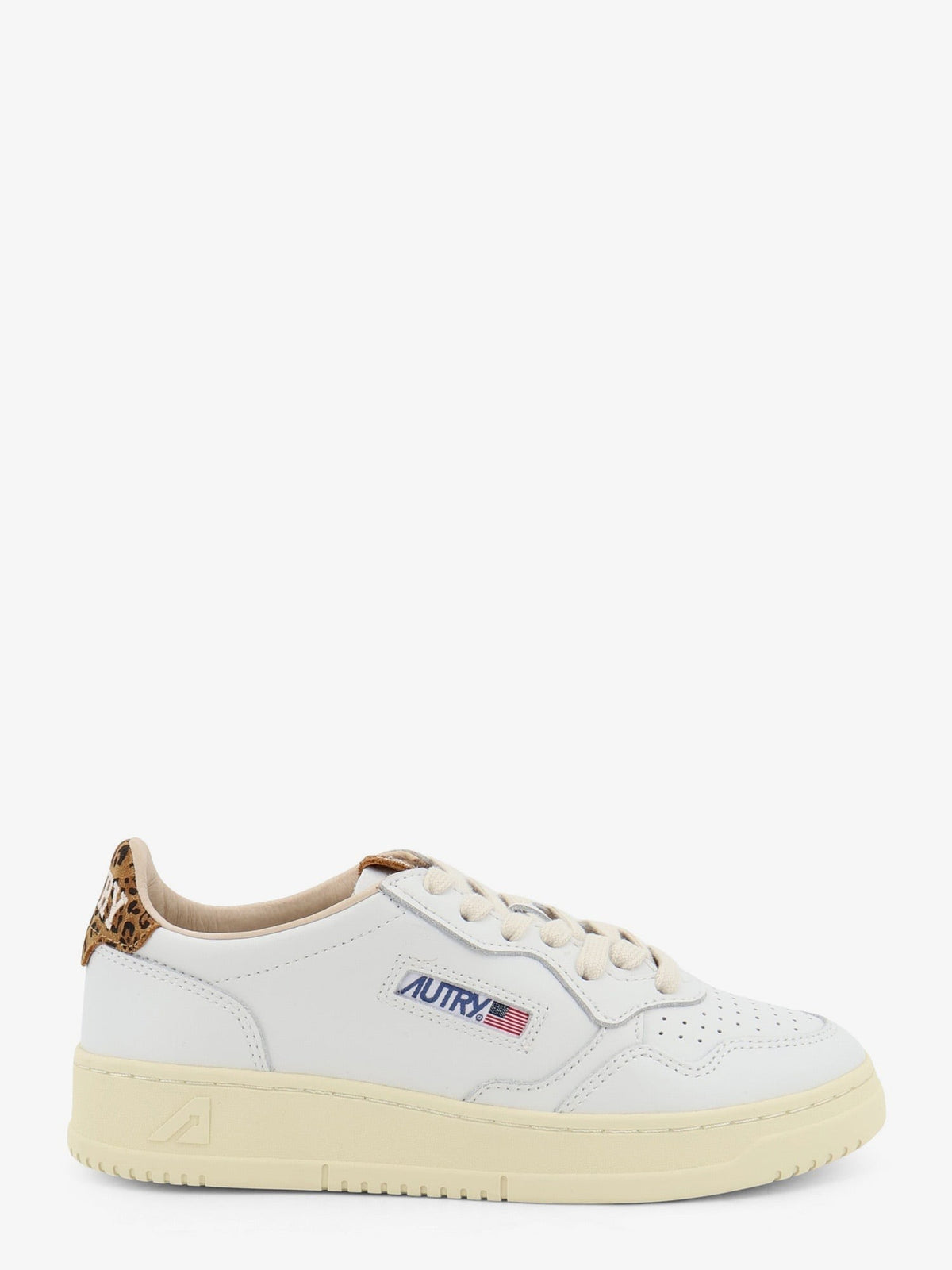 Autry - Medalist Leather Sneakers medalist-leather-sneakers_34b0c566-079c-48bb-9242-dbbcfd86f0cb