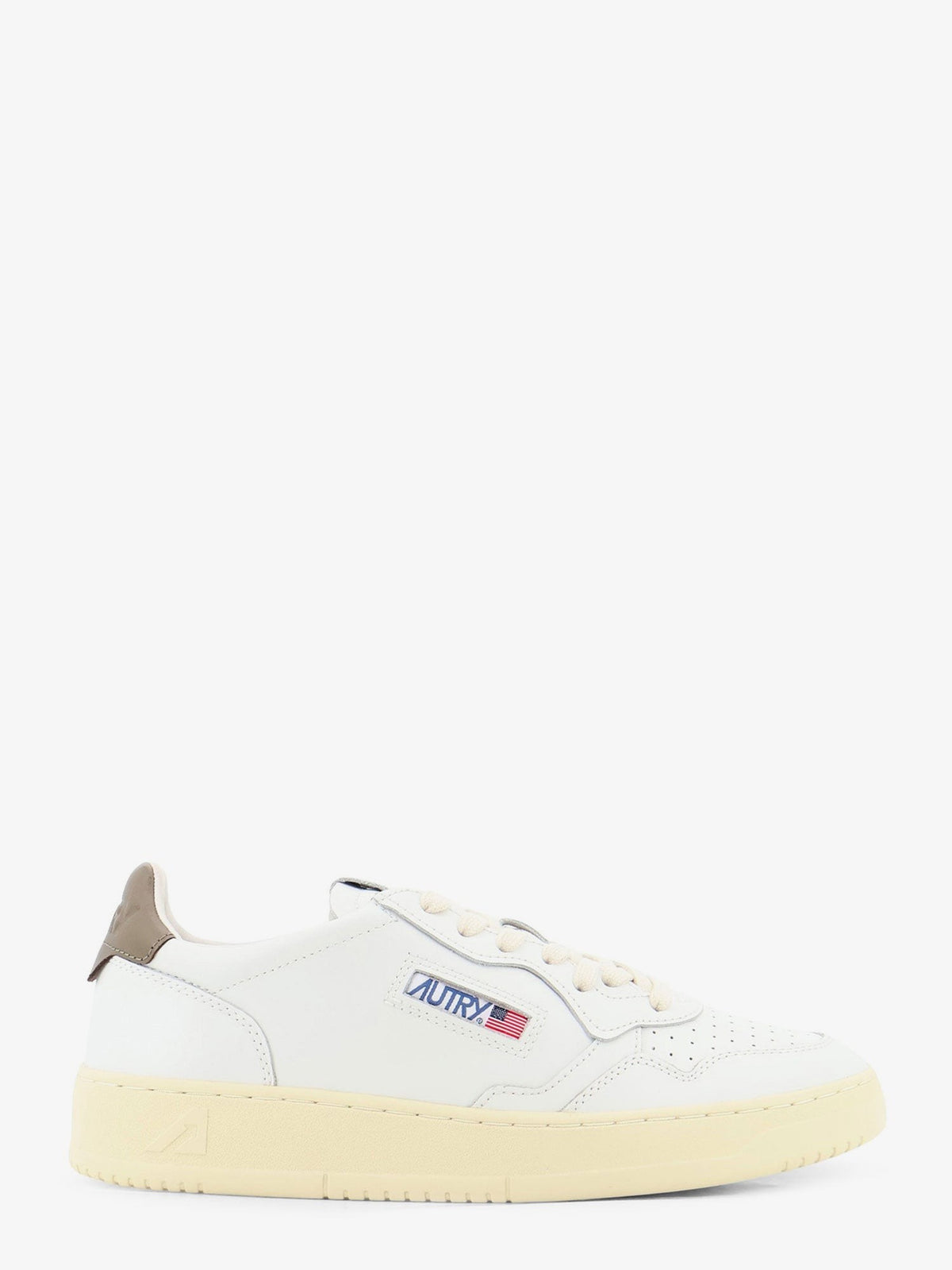 Autry - Medalist leather sneakers medalist-leather-sneakers_5a91976e-7c20-45f6-8010-6a6f06e899f8