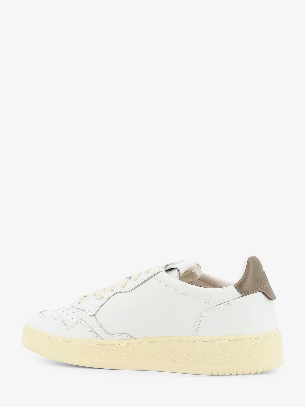 Autry - Medalist leather sneakers medalist-leather-sneakers_aba82bc8-5050-4534-a97a-a035914723cc