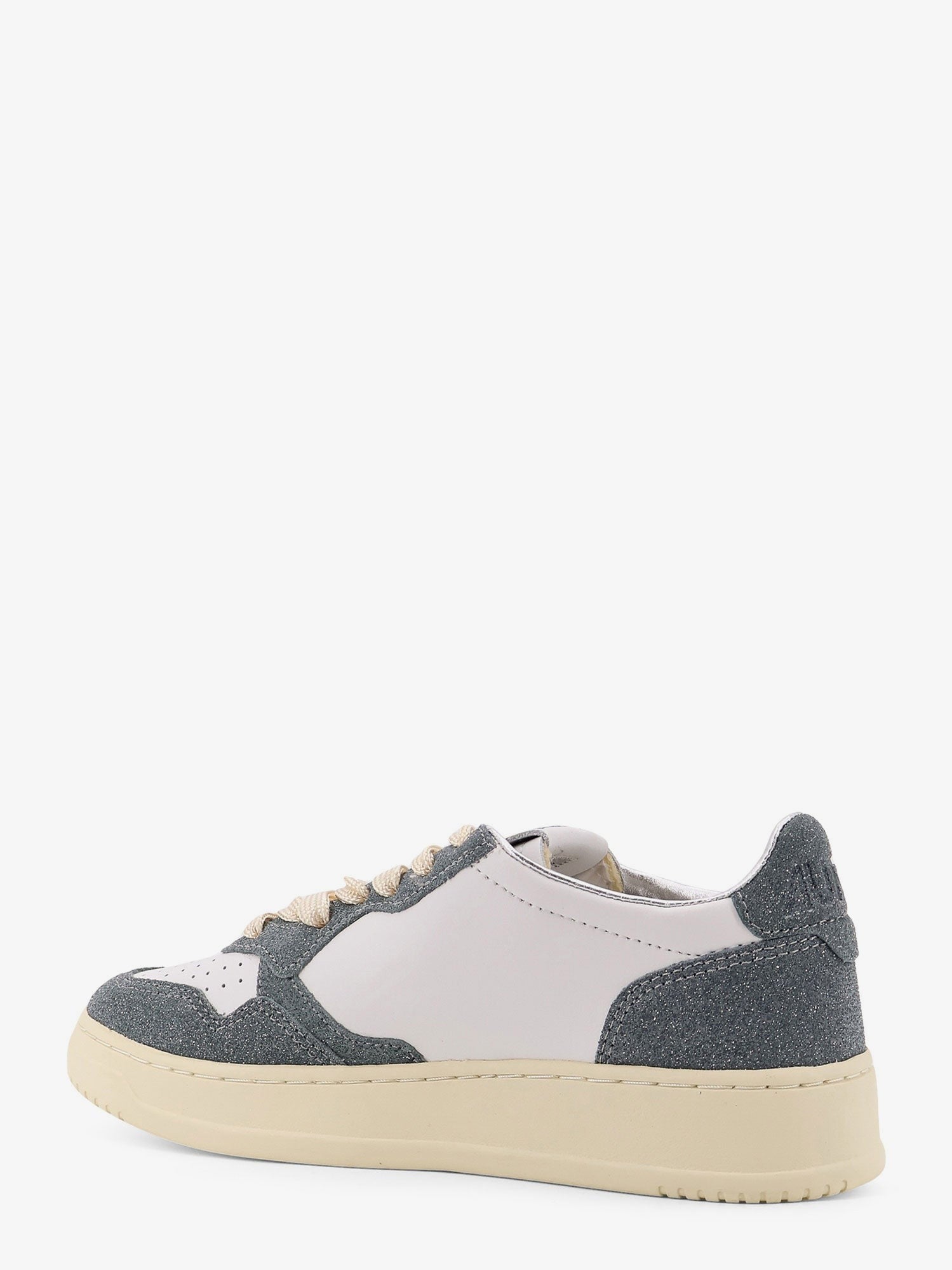 Autry - Medalist Low leather low-top sneakers medalist-low-leather-low-top-sneakers_fd32cd56-b502-4d89-a289-ec782cb07ef6