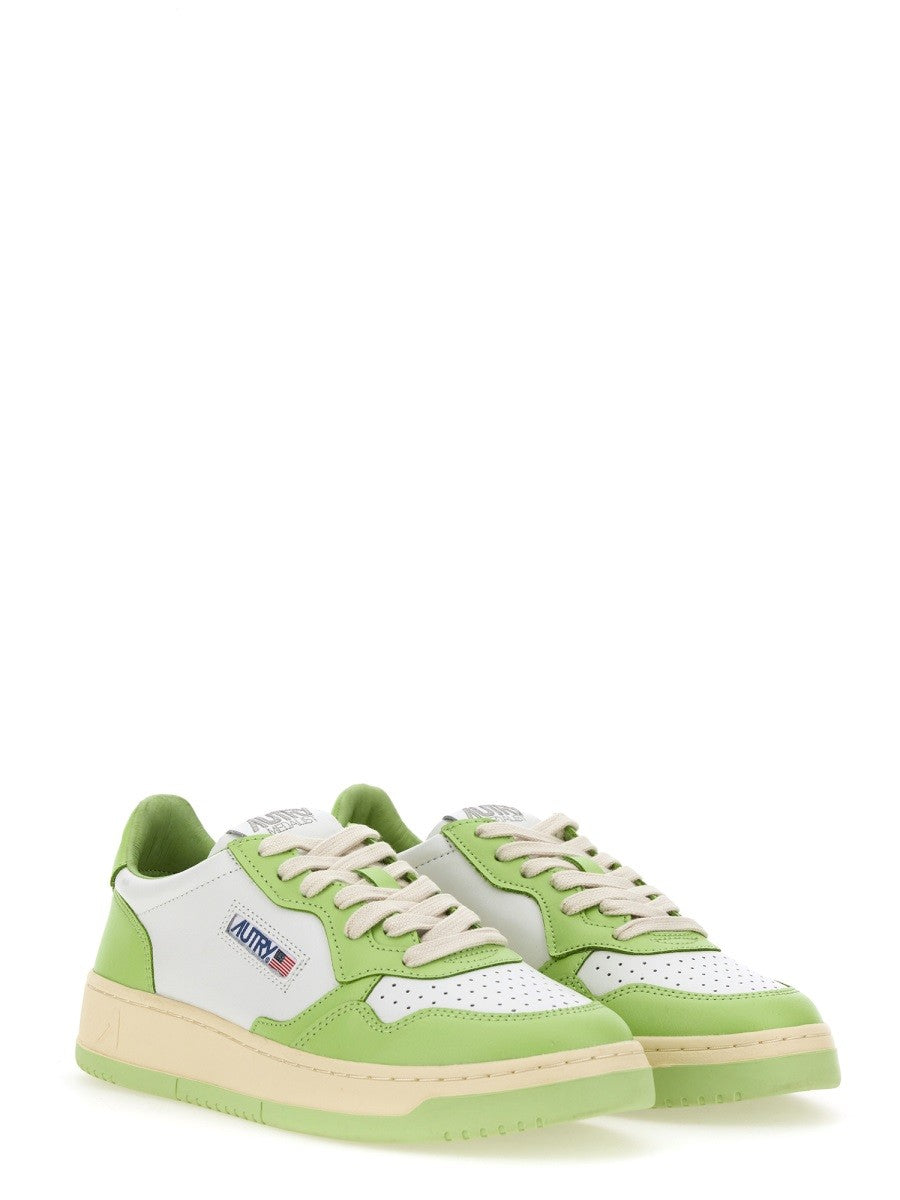 MEDALIST LOW SNEAKER