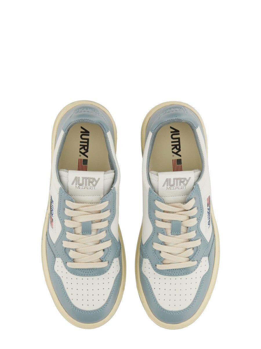 "MEDALIST LOW" SNEAKER