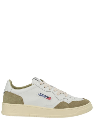 Autry - "MEDALIST LOW" SNEAKER medalist-low-sneaker_352a8514-48e8-497b-afee-471232658e1e