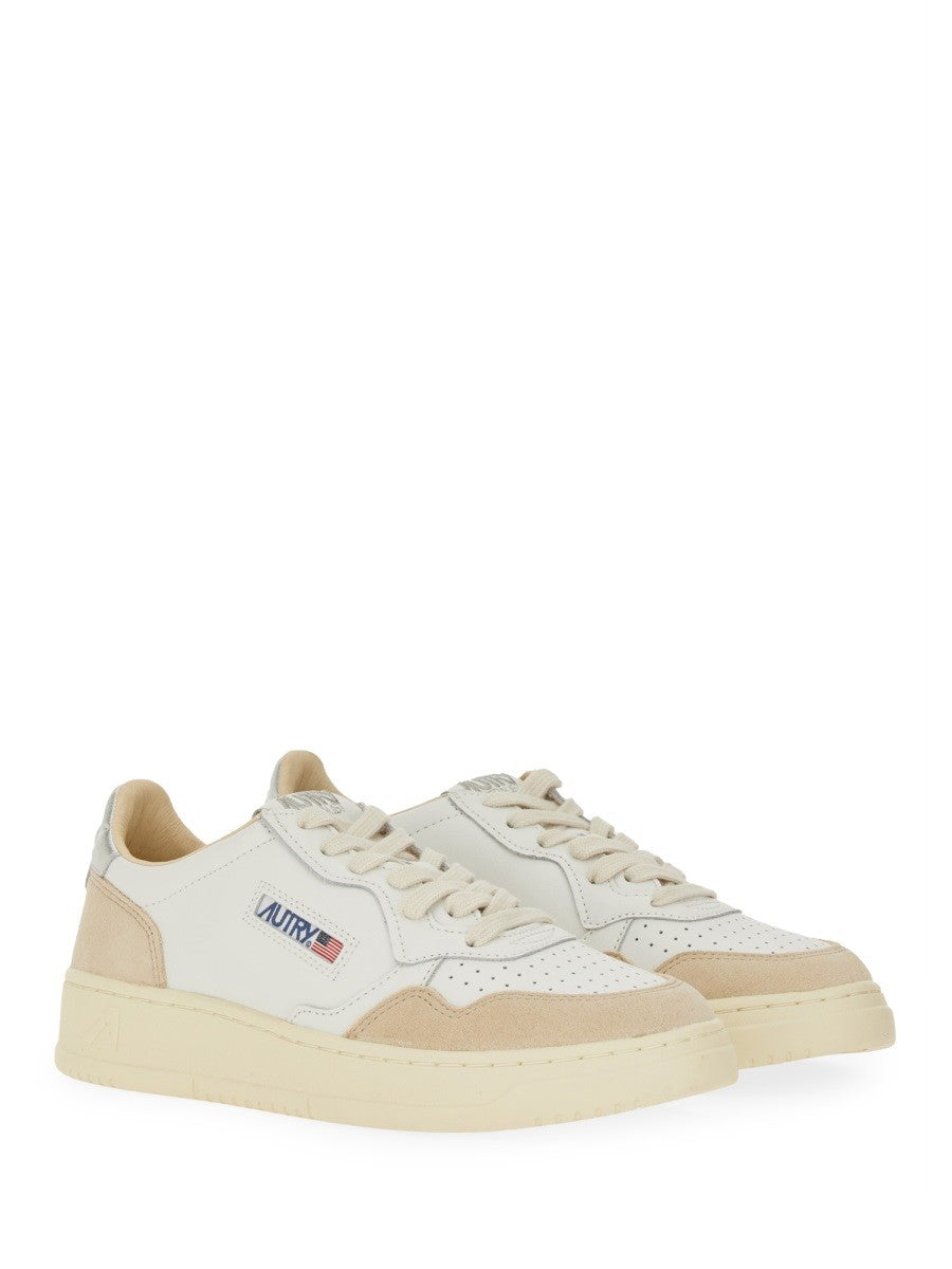 MEDALIST LOW SNEAKER
