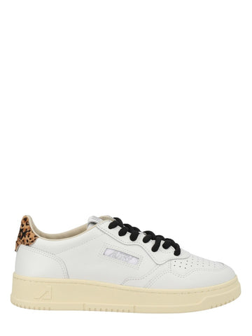 Autry - "MEDALIST LOW" SNEAKER medalist-low-sneaker_3a5455ac-d1ea-4865-94f9-00e366f7df1f
