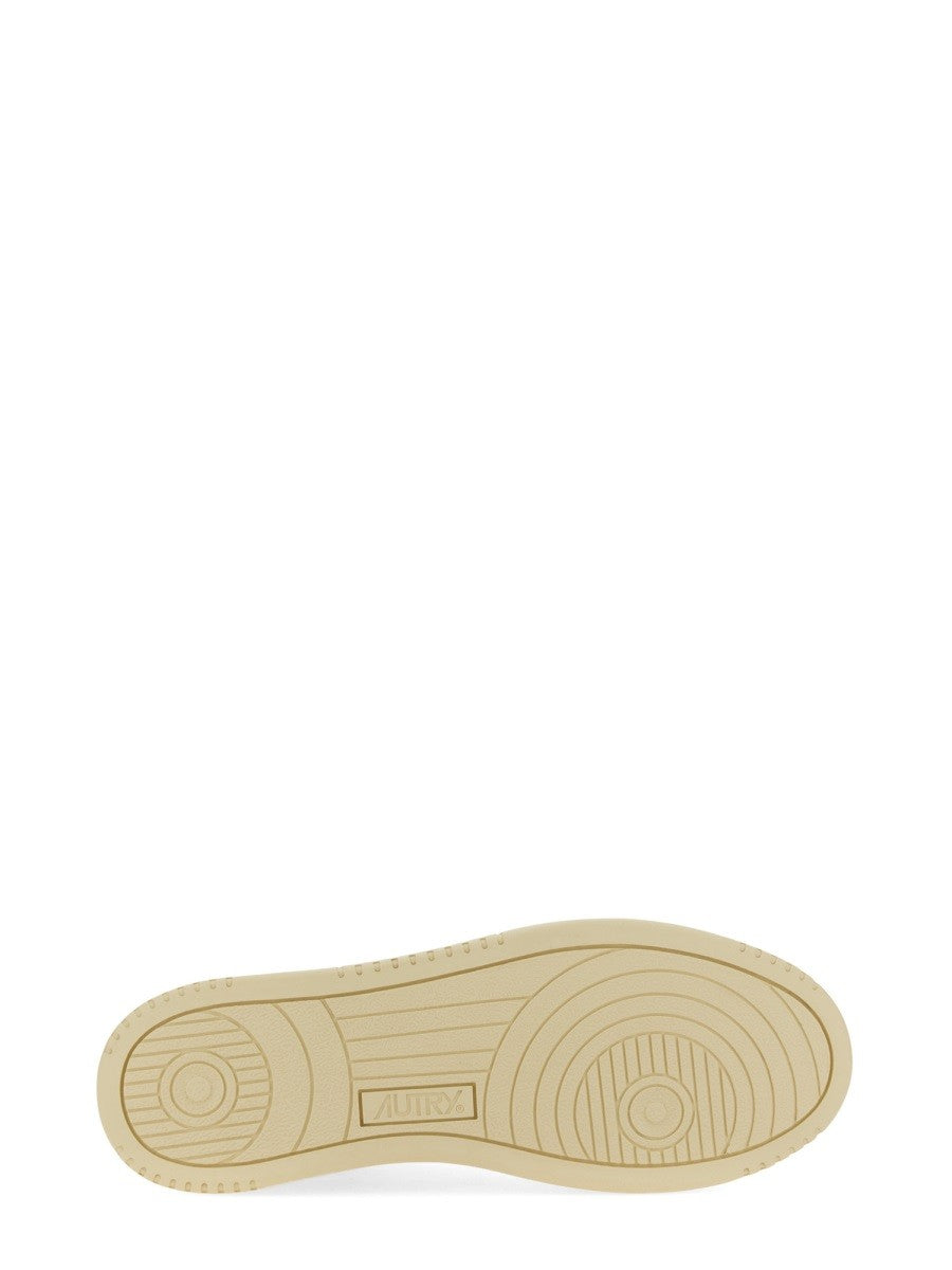 Autry - SNEAKER "MEDALIST LOW" medalist-low-sneaker_41eee444-a93e-49fe-a867-e7e2d4cfd3b6