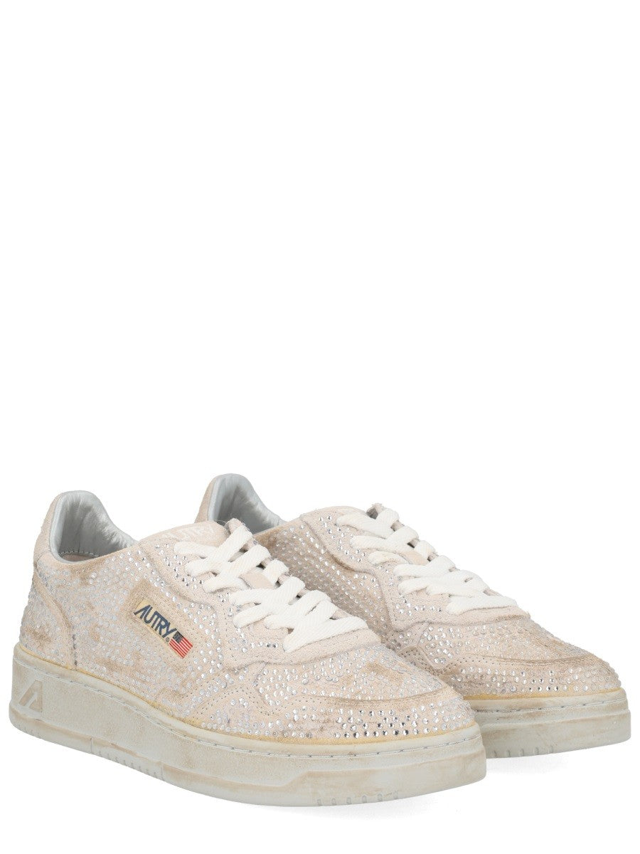 "MEDALIST LOW" SNEAKER