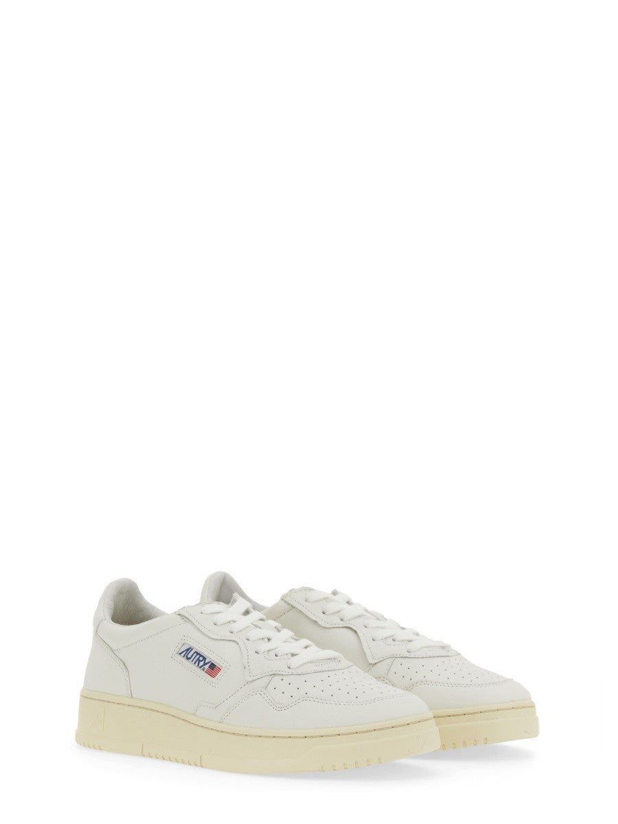 "MEDALIST LOW" SNEAKER