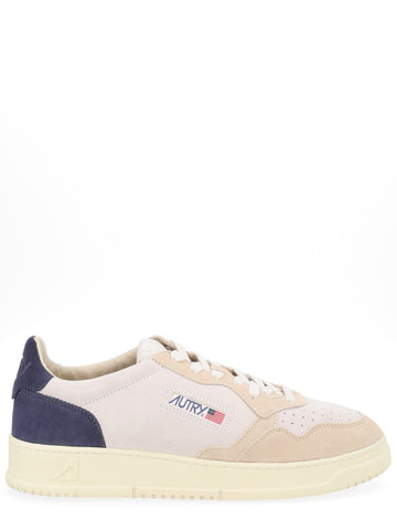 Autry - "MEDALIST LOW" SNEAKER medalist-low-sneaker_6e52129b-22c8-47b0-af62-b8f199ed50ce