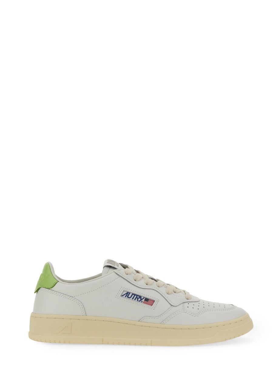 MEDALIST LOW SNEAKER